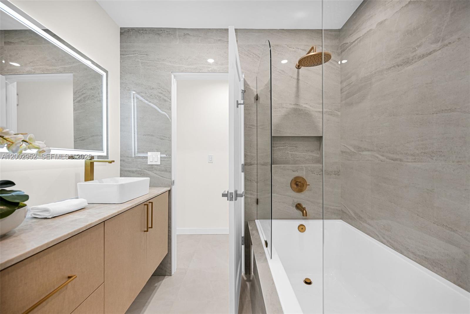 8405 SW 144th St Palmetto Bay, FL 33158