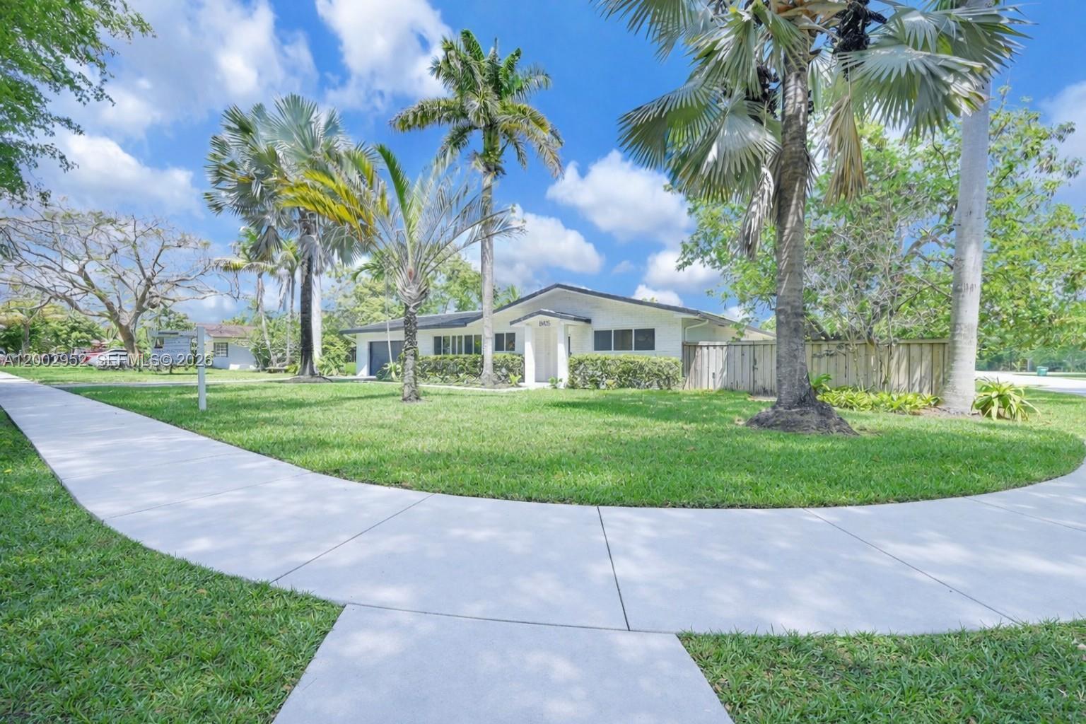 8405 SW 144th St Palmetto Bay, FL 33158