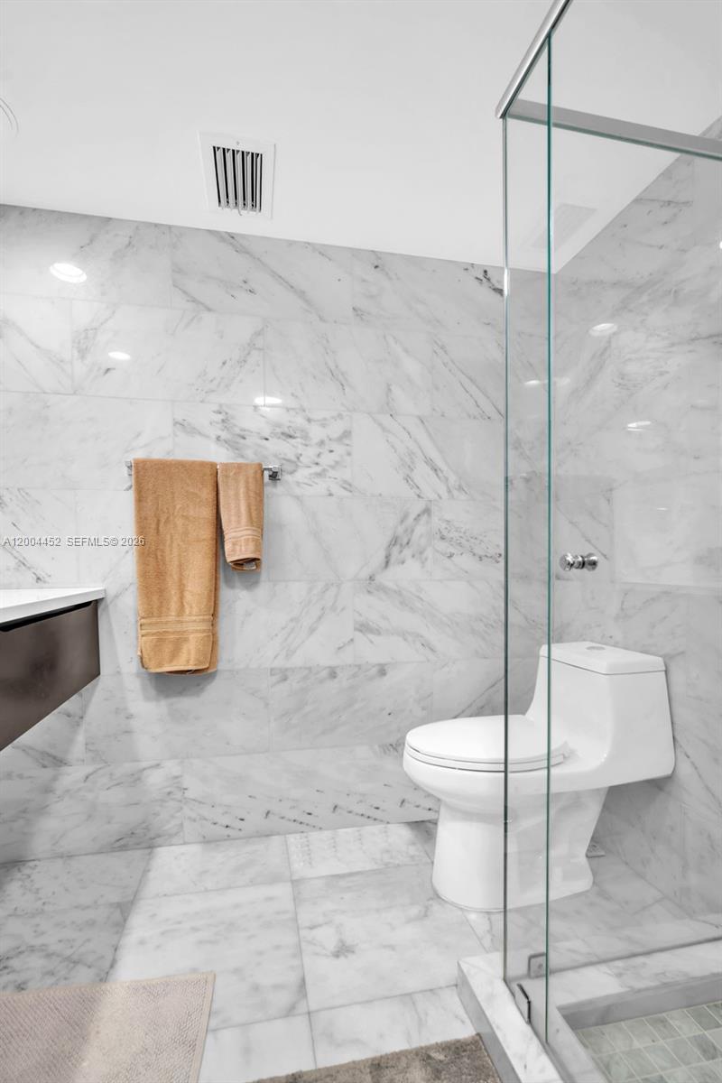 2800 N Ocean Dr #B-15C Singer Island, FL 33404