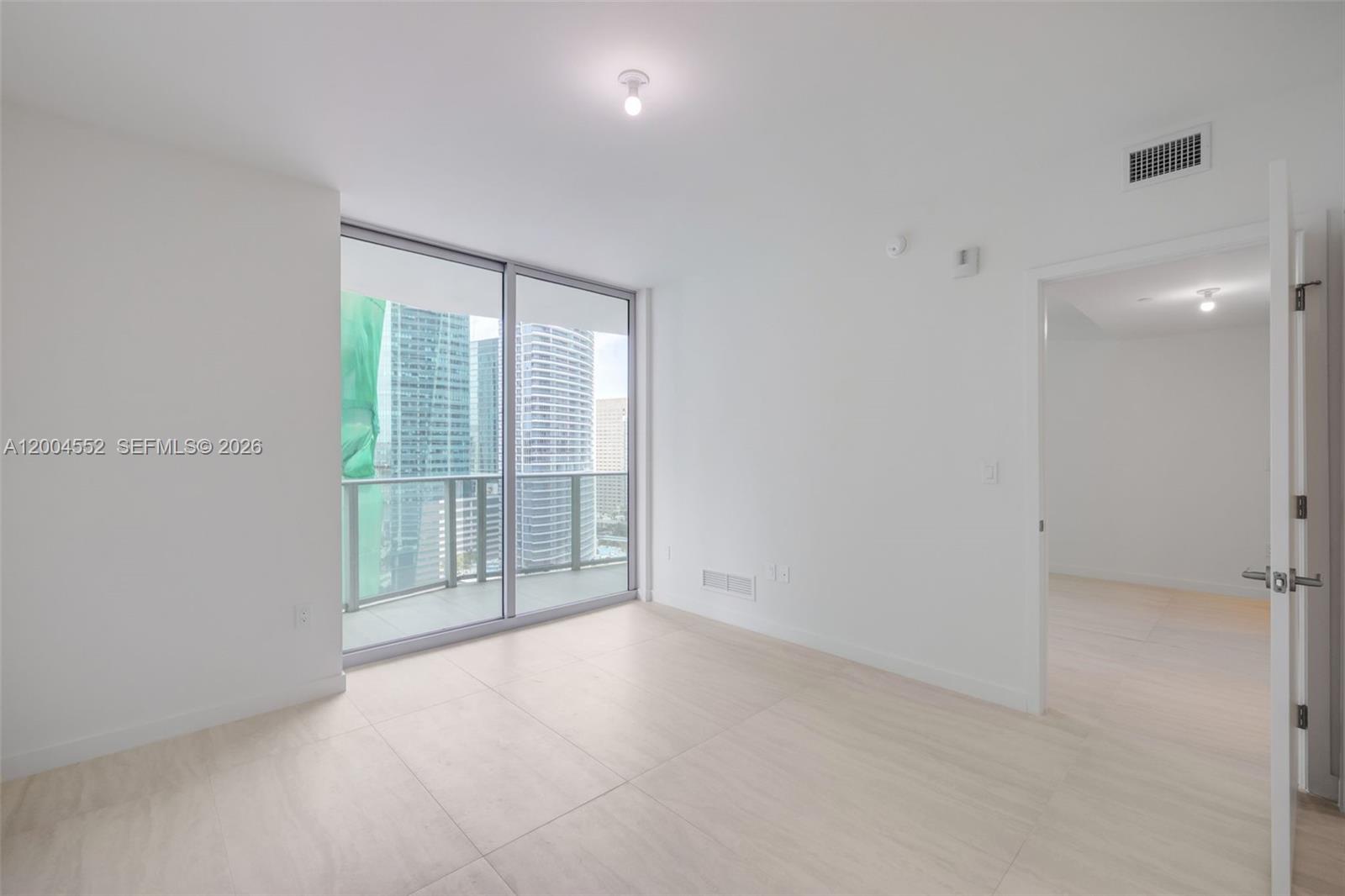 77 SE 5th St #3205 Miami, FL 33131