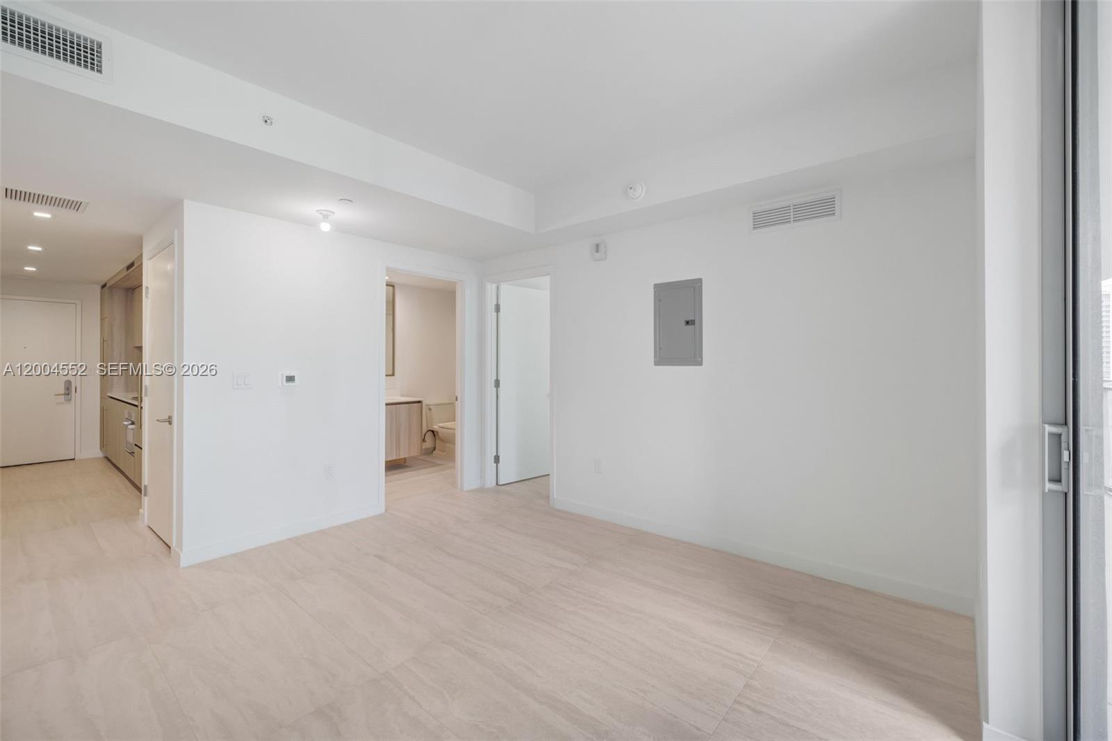 77 SE 5th St #3205 Miami, FL 33131