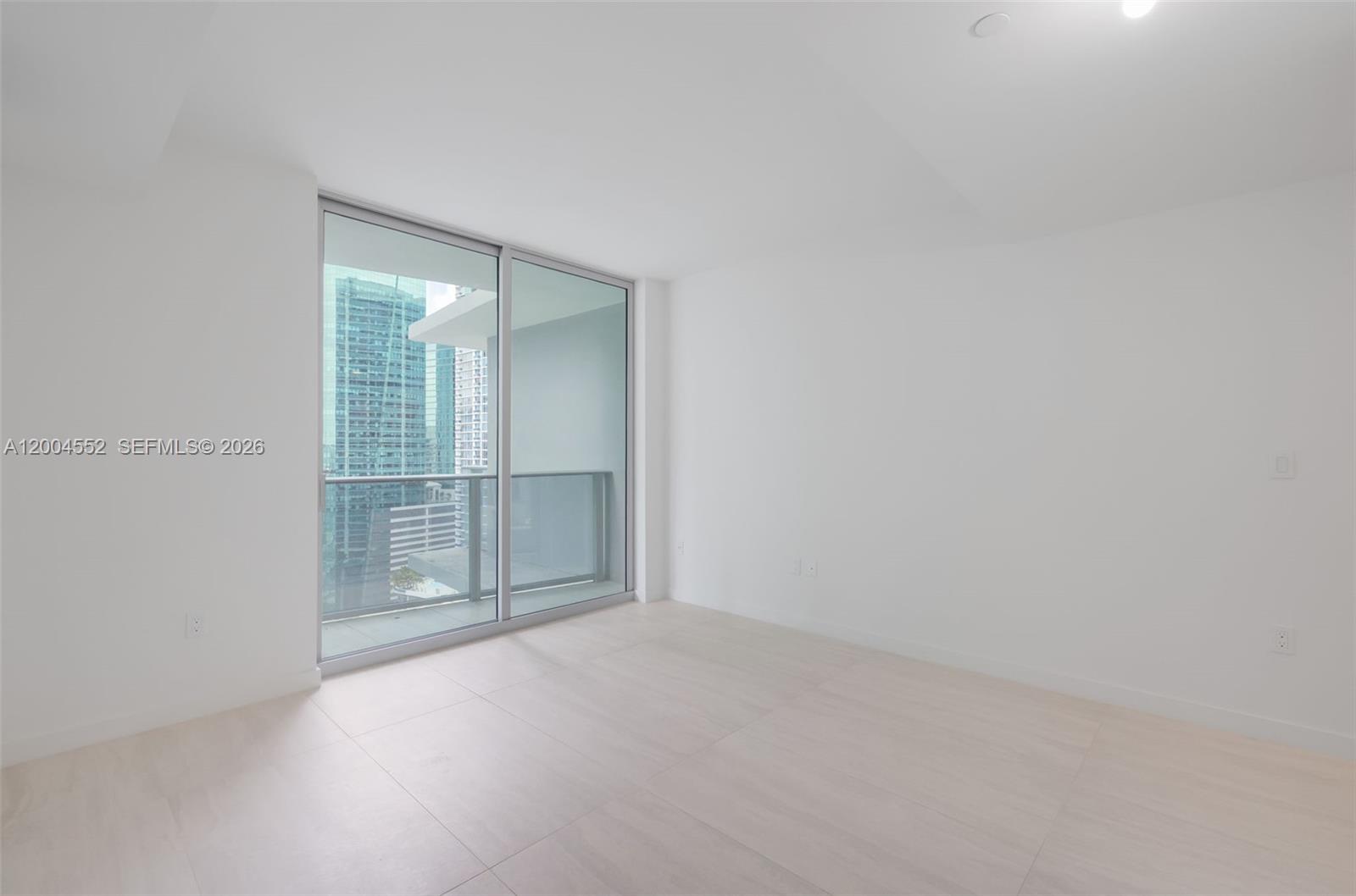 77 SE 5th St #3205 Miami, FL 33131