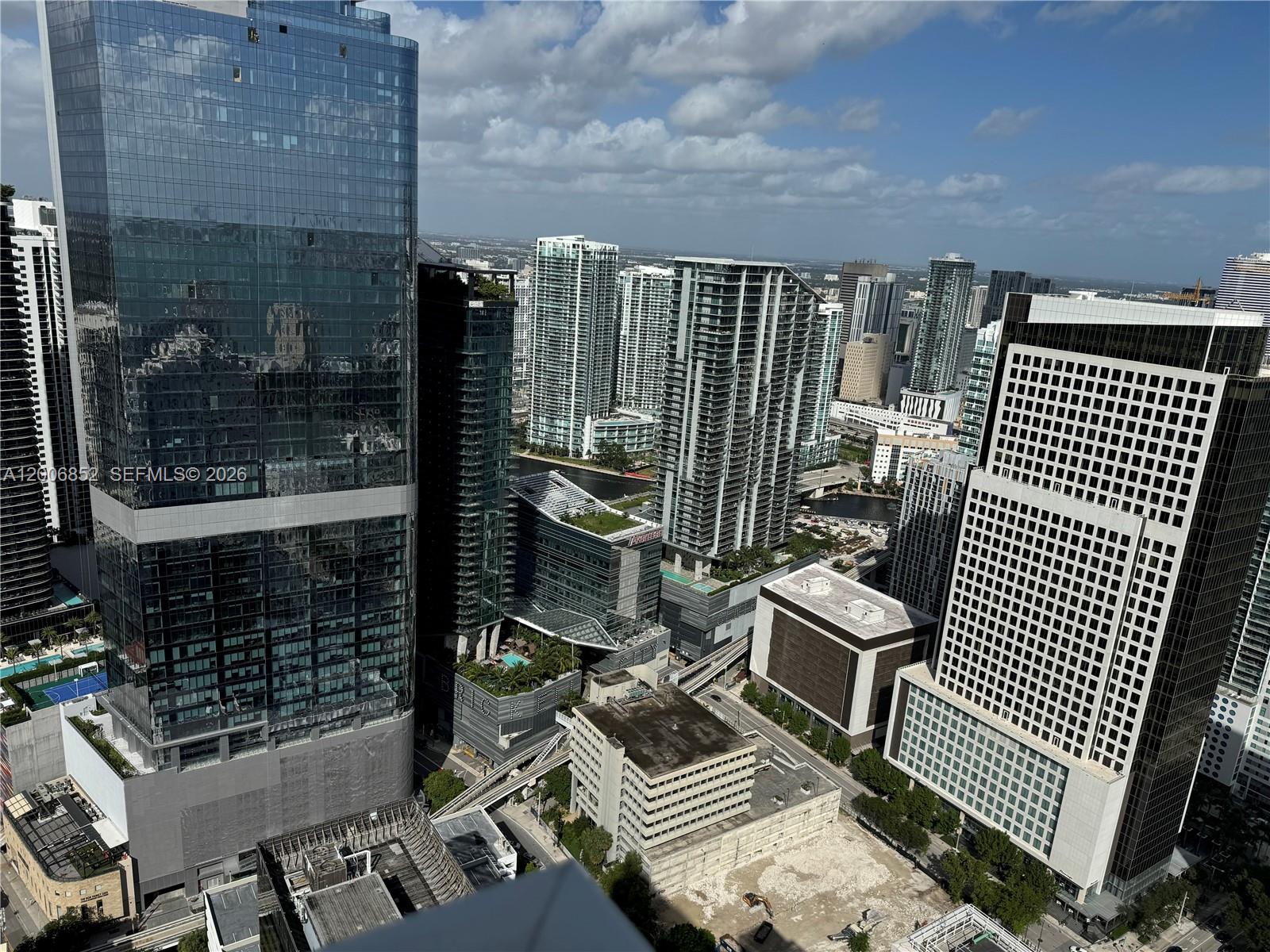 image The Plaza on Brickell East17