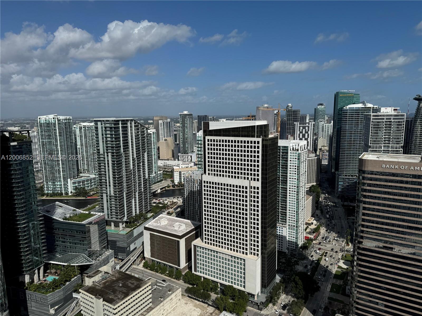 image The Plaza on Brickell East38
