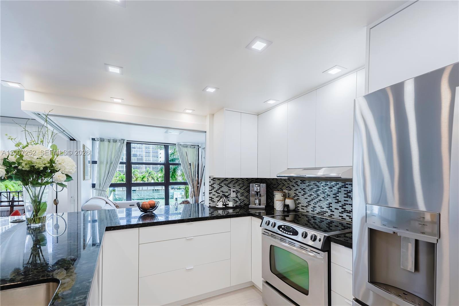 400 Leslie Dr #319 Hallandale Beach, FL 33009