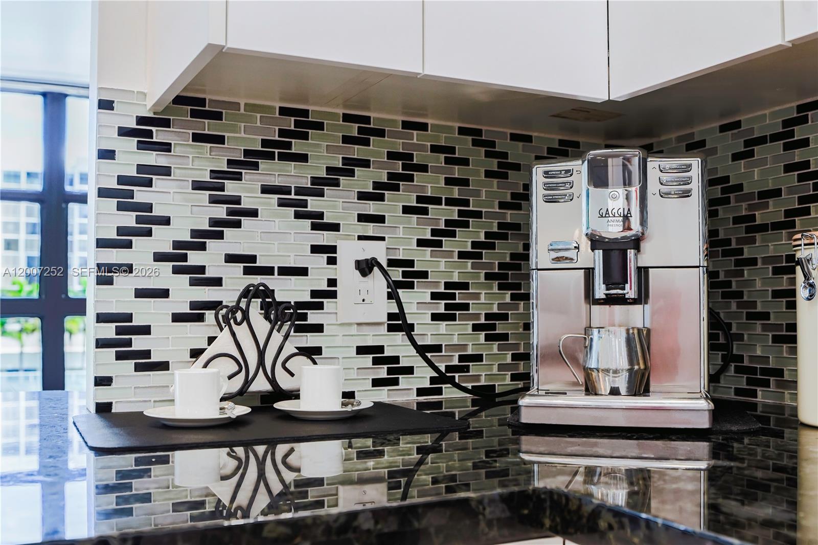 400 Leslie Dr #319 Hallandale Beach, FL 33009