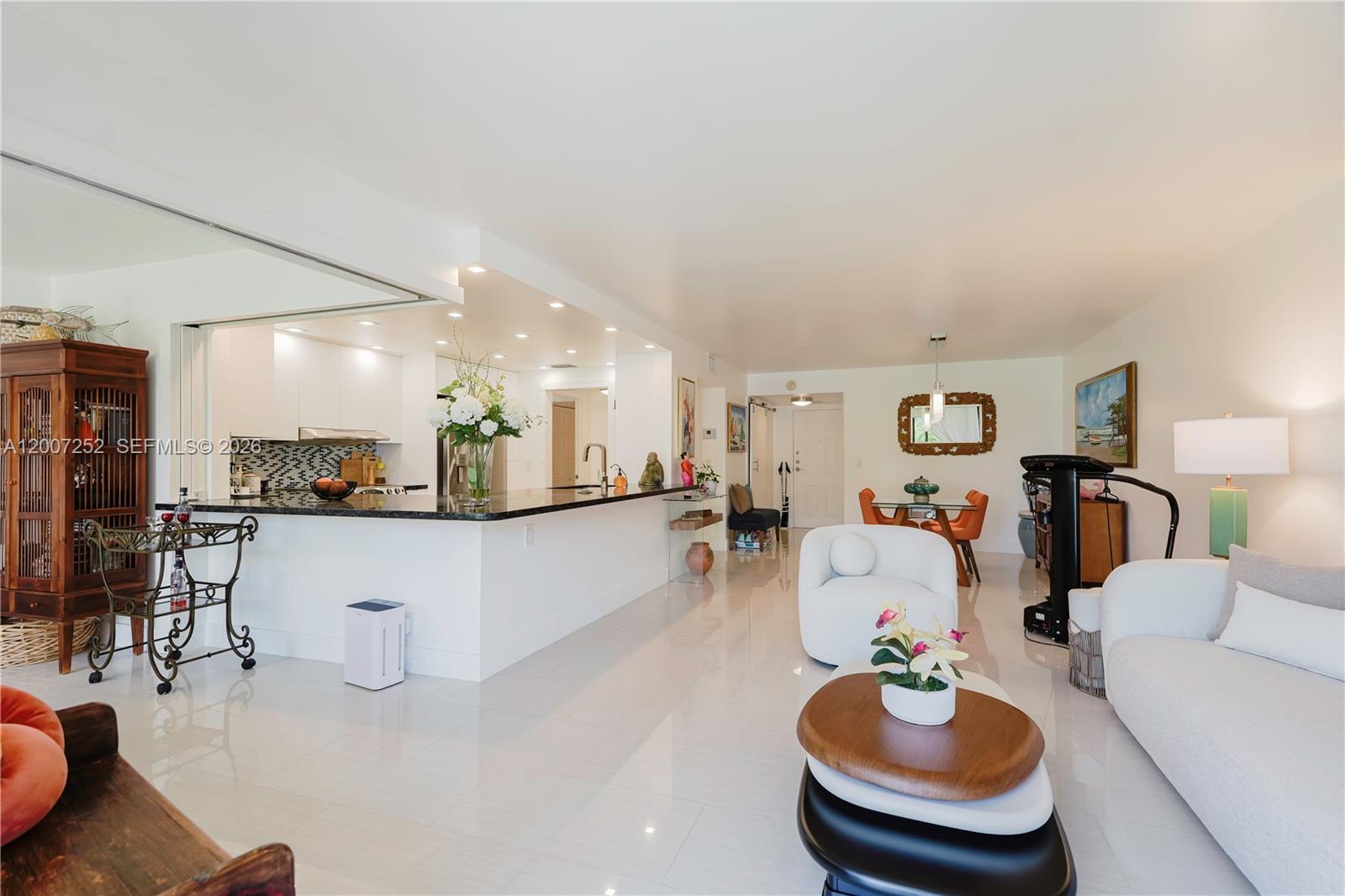 400 Leslie Dr #319 Hallandale Beach, FL 33009