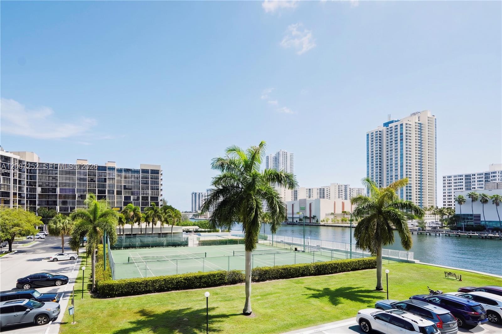 400 Leslie Dr #319 Hallandale Beach, FL 33009