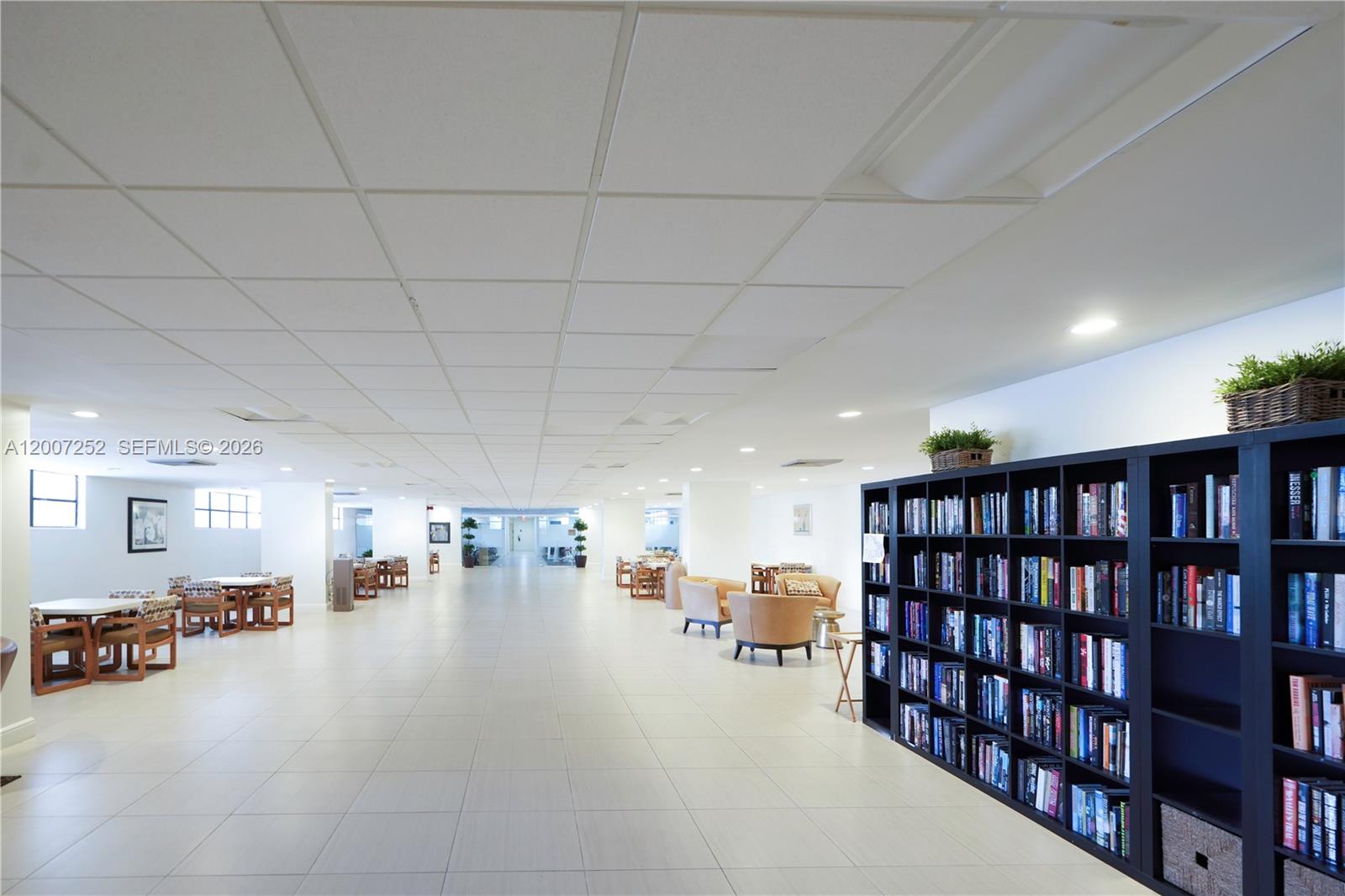 400 Leslie Dr #319 Hallandale Beach, FL 33009