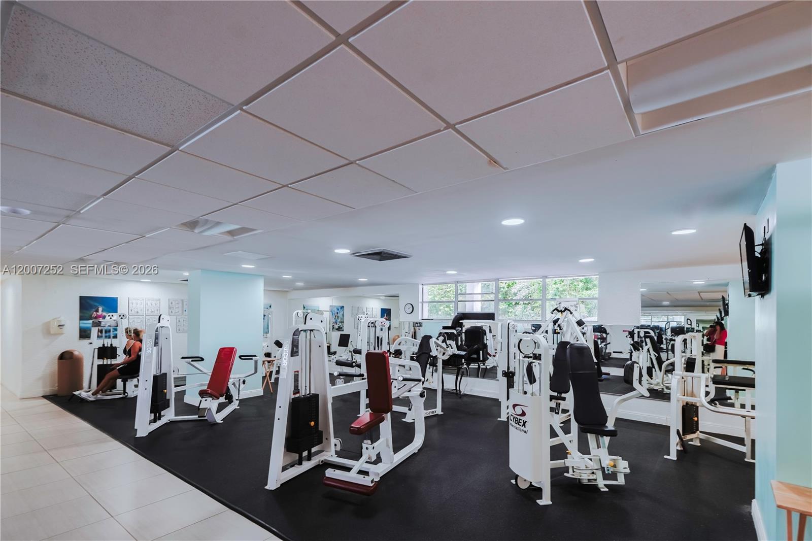 400 Leslie Dr #319 Hallandale Beach, FL 33009