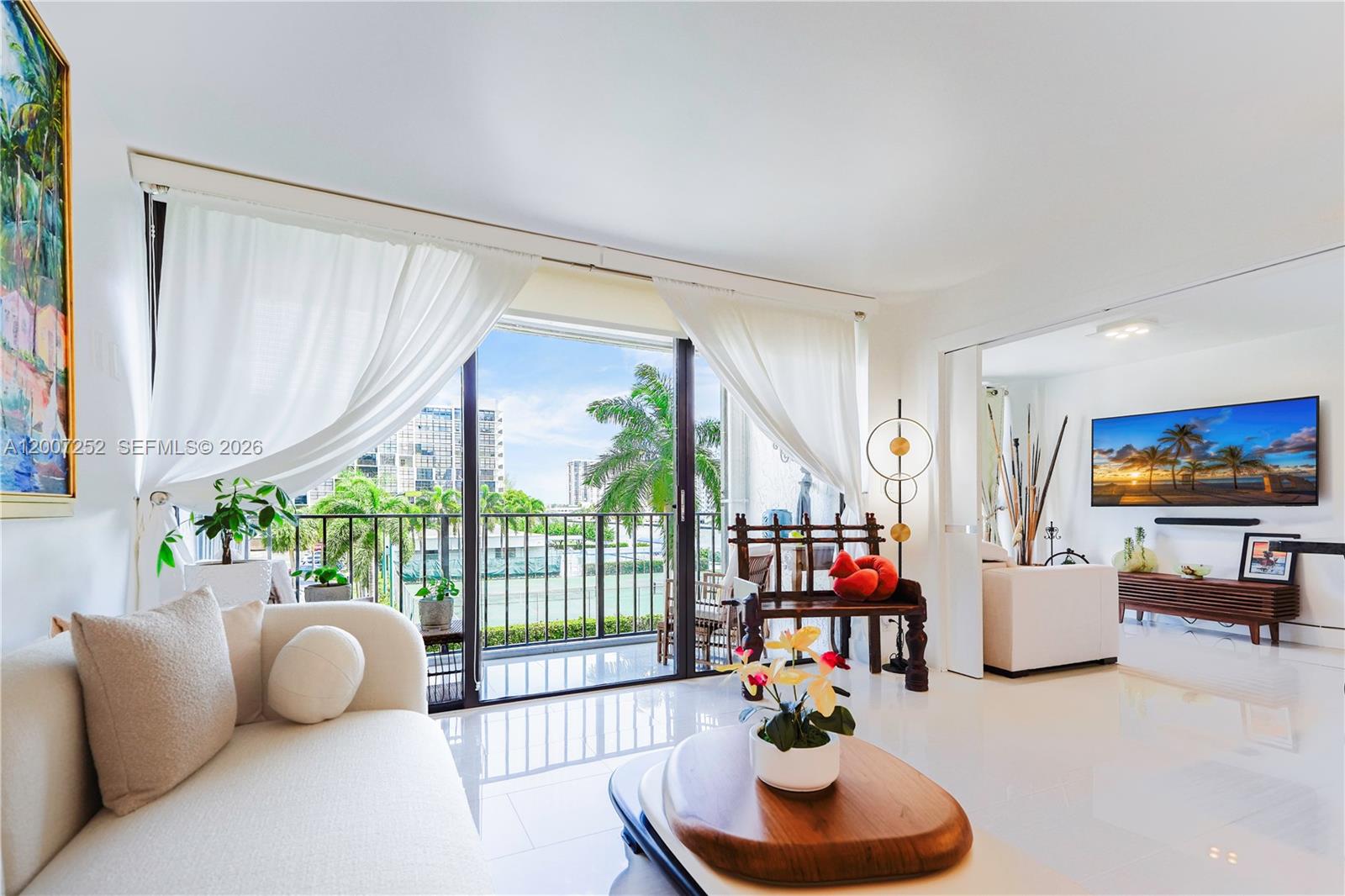 400 Leslie Dr #319 Hallandale Beach, FL 33009