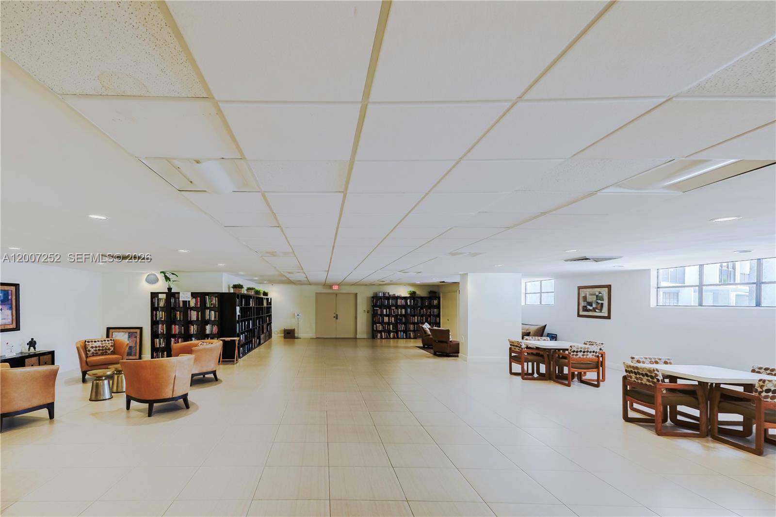 400 Leslie Dr #319 Hallandale Beach, FL 33009