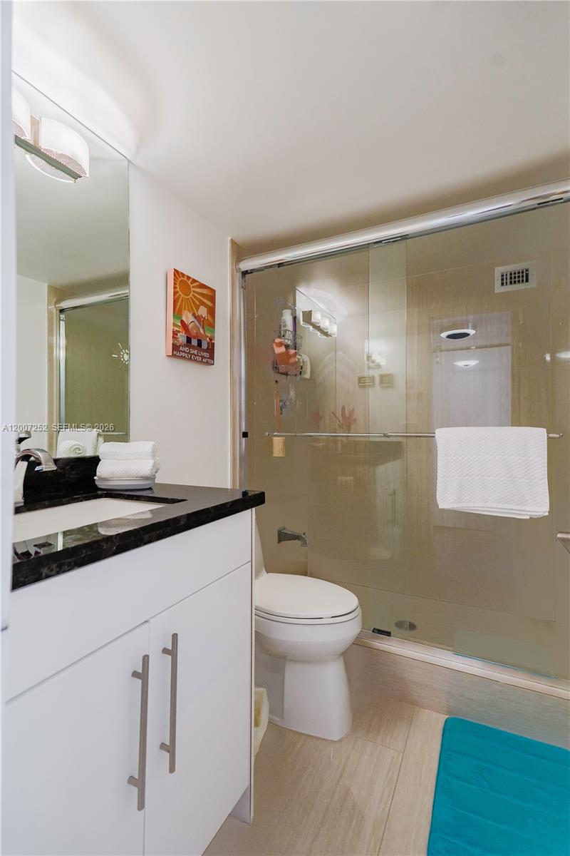 400 Leslie Dr #319 Hallandale Beach, FL 33009