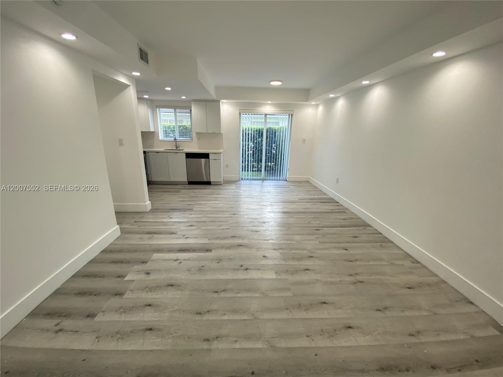 1328 NW 4th St #G