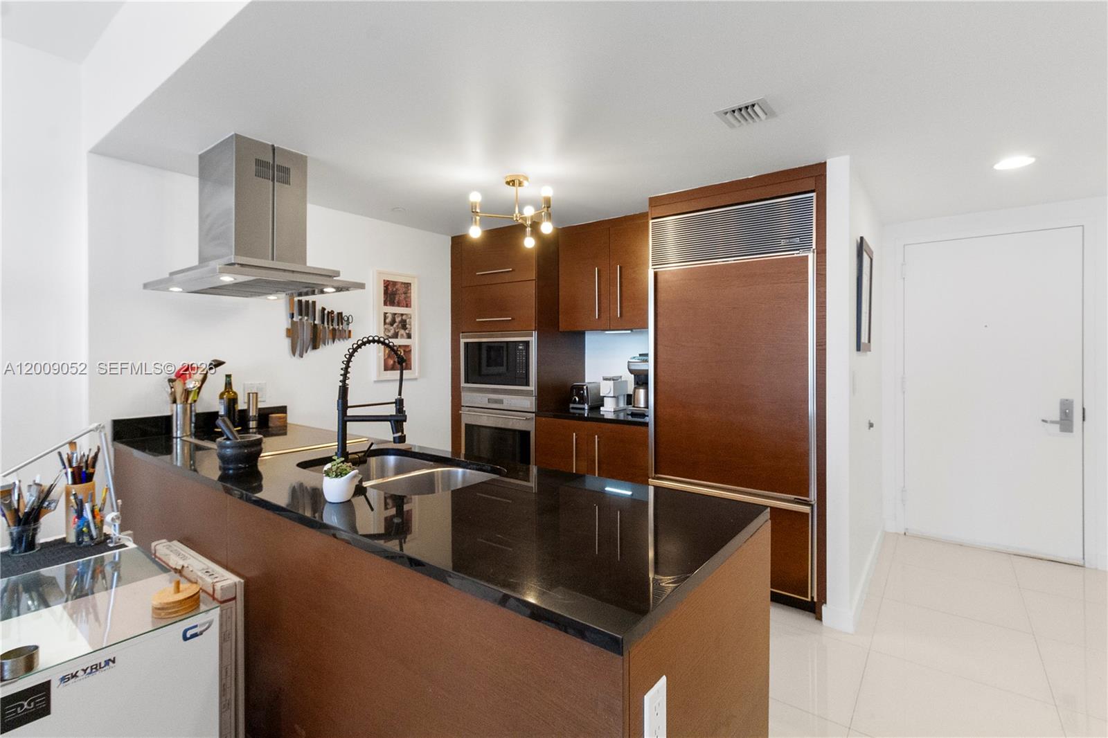 495 Brickell Ave #4009 Miami, FL 33131