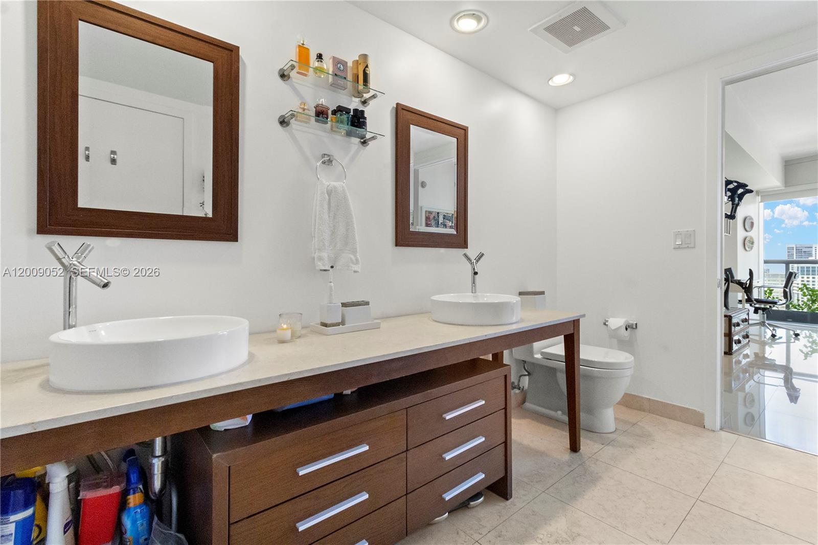 495 Brickell Ave #4009 Miami, FL 33131