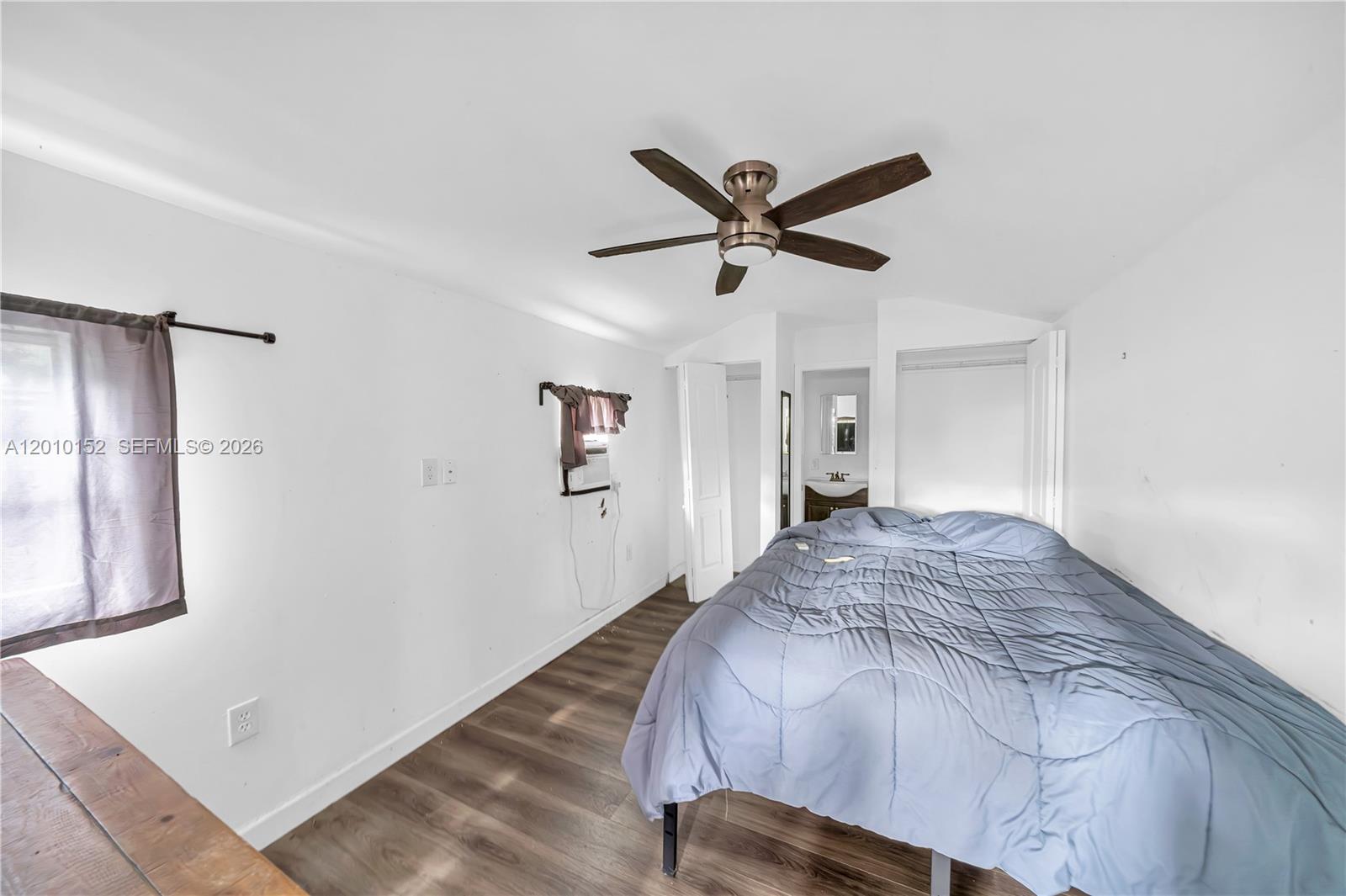 3033 Hibiscus St Miami, FL 33133