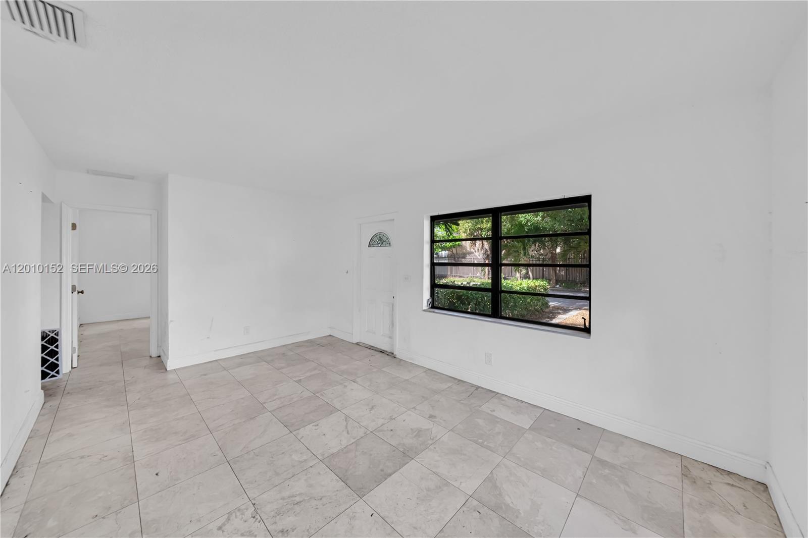 3033 Hibiscus St Miami, FL 33133