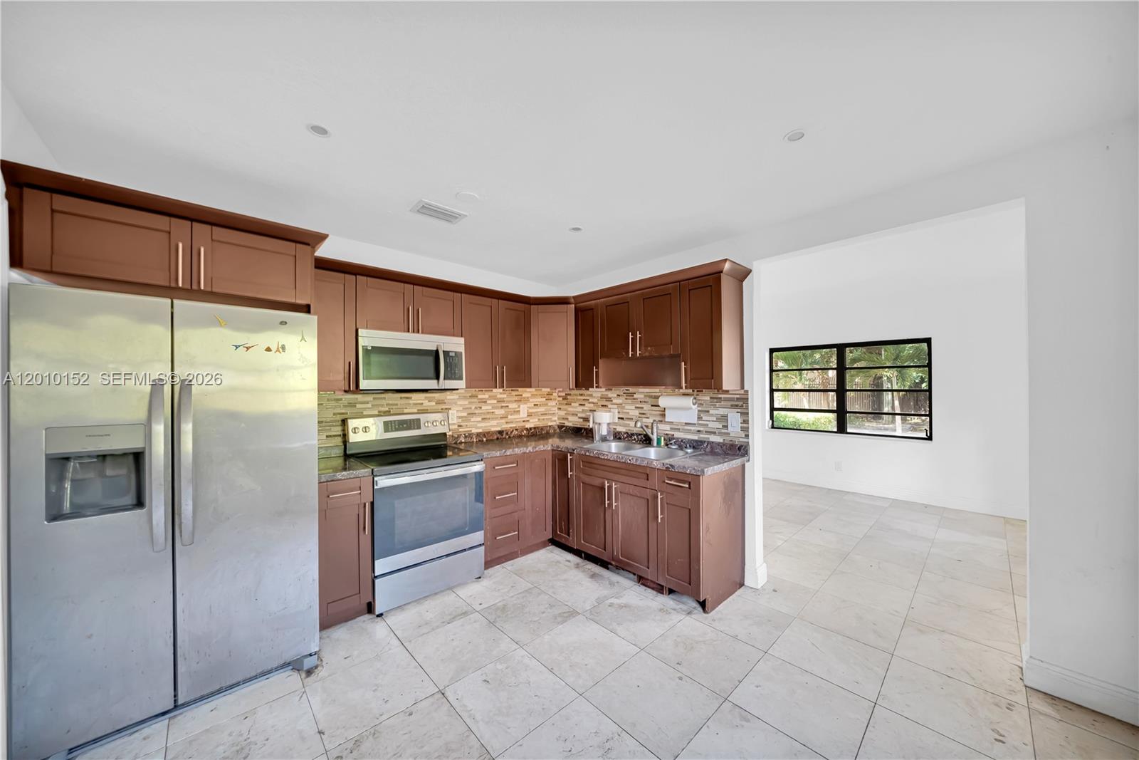 3033 Hibiscus St Miami, FL 33133