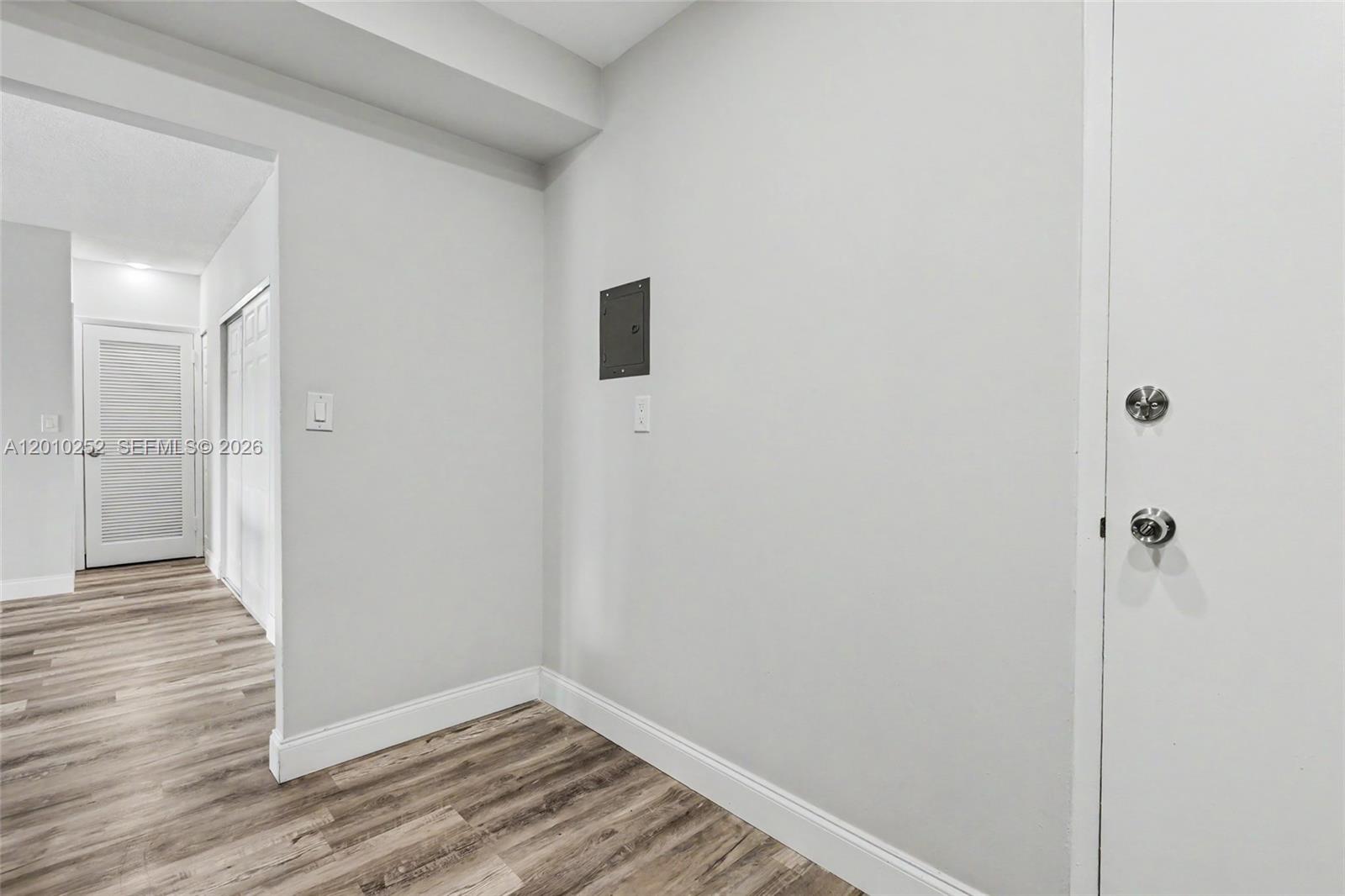 image Arlen House West1