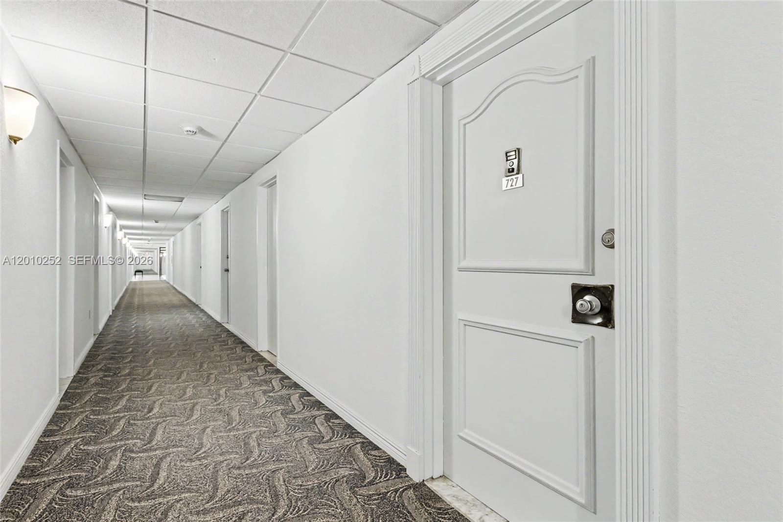 image Arlen House West30