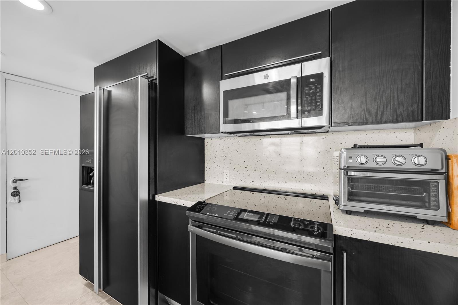 665 NE 25th St #1503 Miami, FL 33137