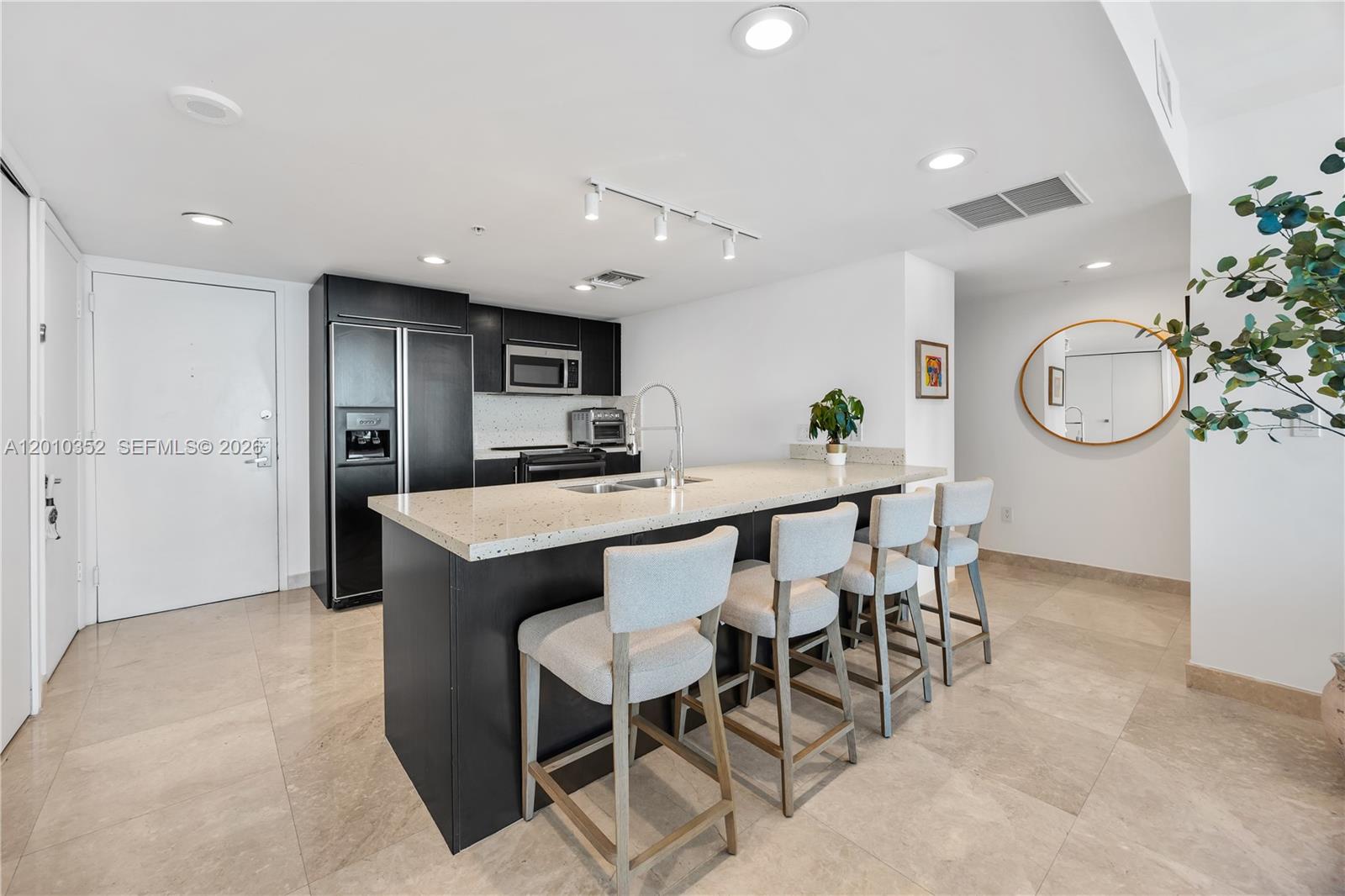 665 NE 25th St #1503 Miami, FL 33137
