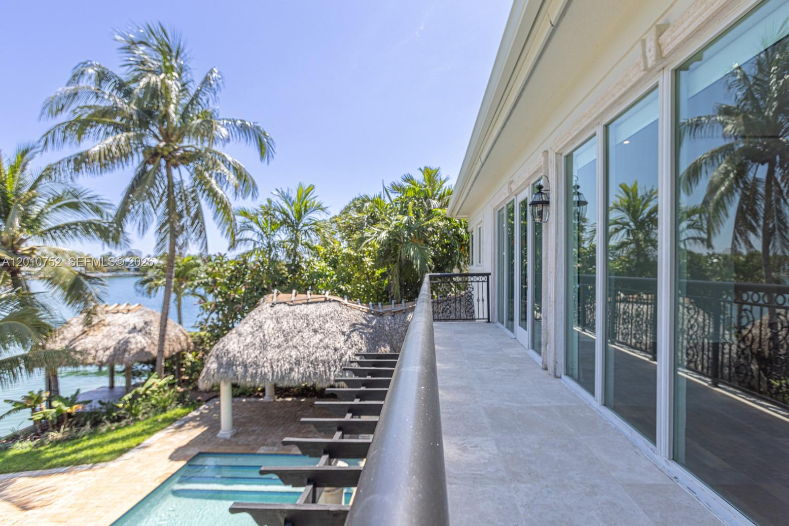 425 N Shore Dr Miami Beach, FL 33141