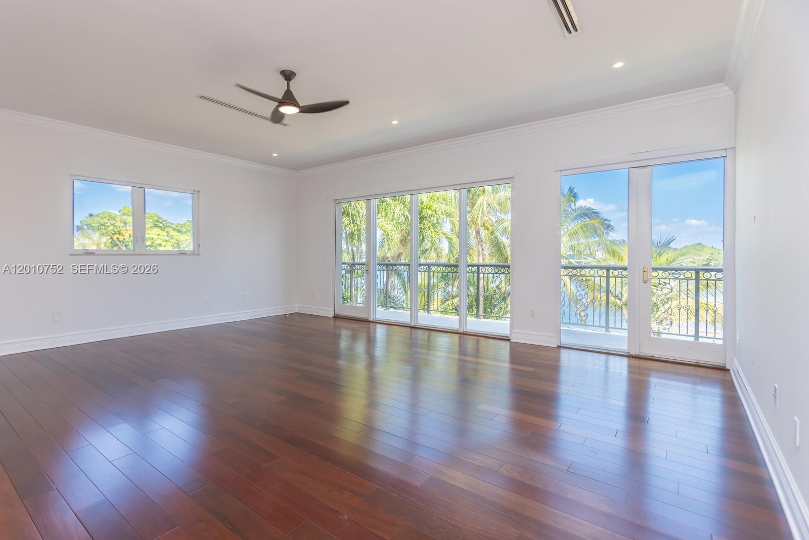 425 N Shore Dr Miami Beach, FL 33141