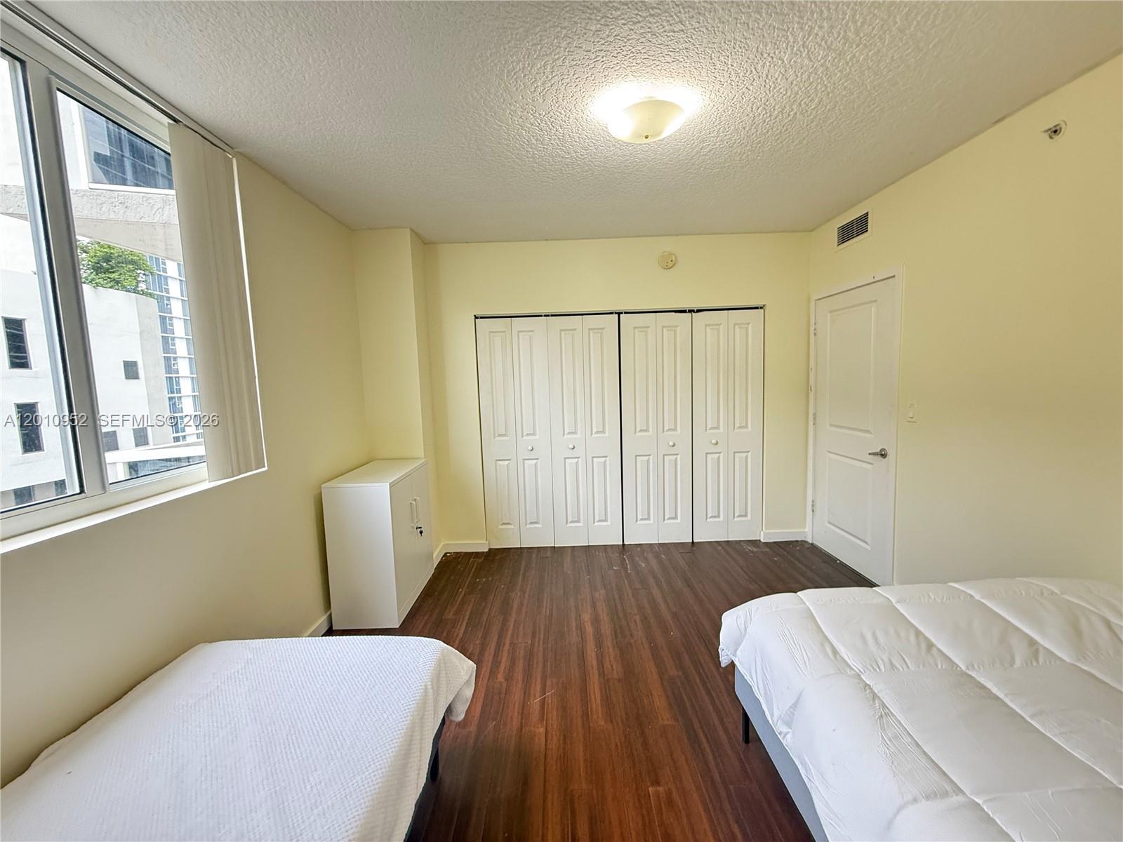 601 NE 23rd St #901 Miami, FL 33137