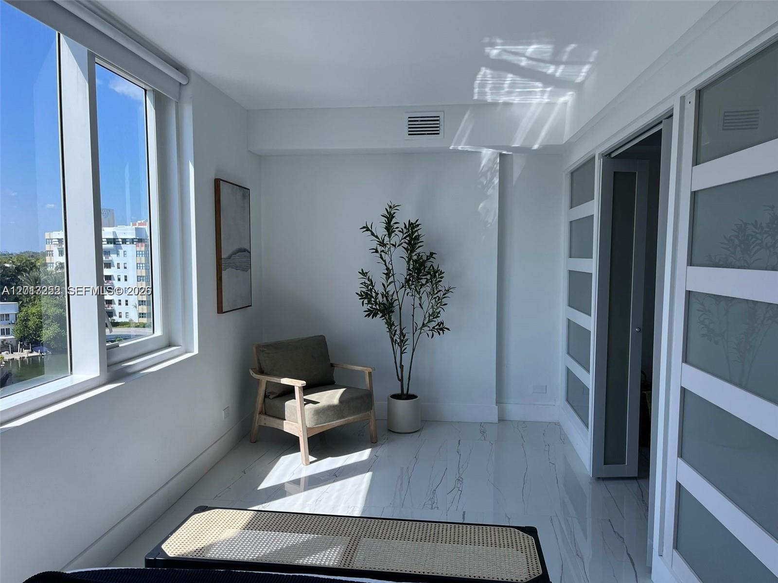 2301 Collins Ave #628 Miami Beach, FL 33139