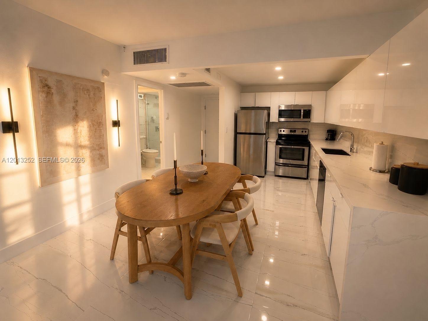 2301 Collins Ave #628 Miami Beach, FL 33139