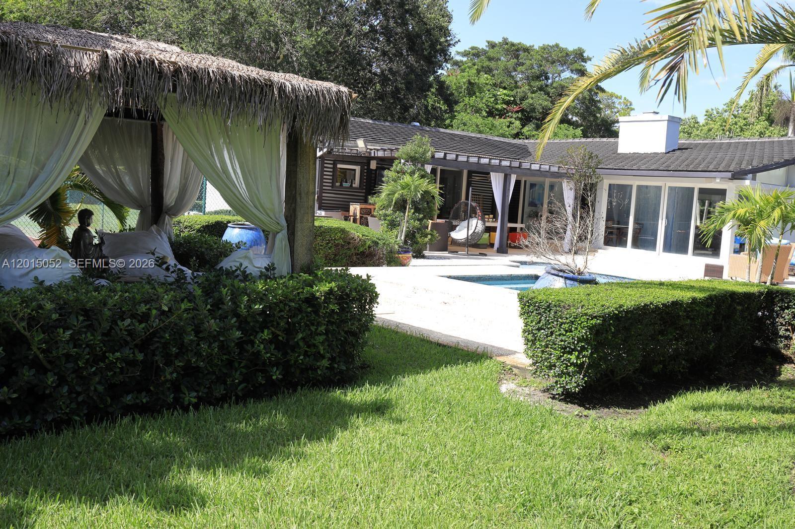 5250 SW 62nd Ave Miami, FL 33155