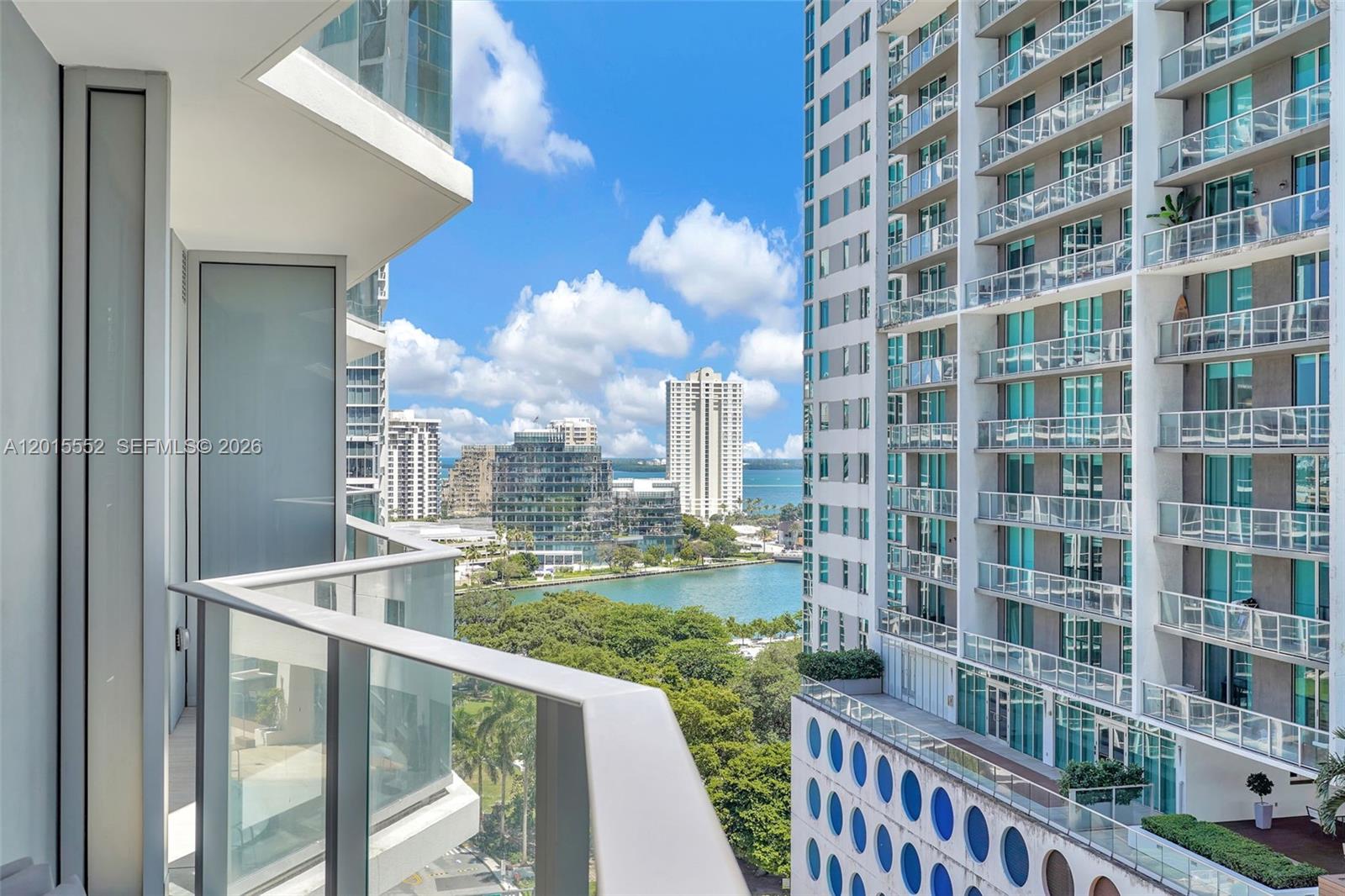 77 SE 5th St #1511 Miami, FL 33131