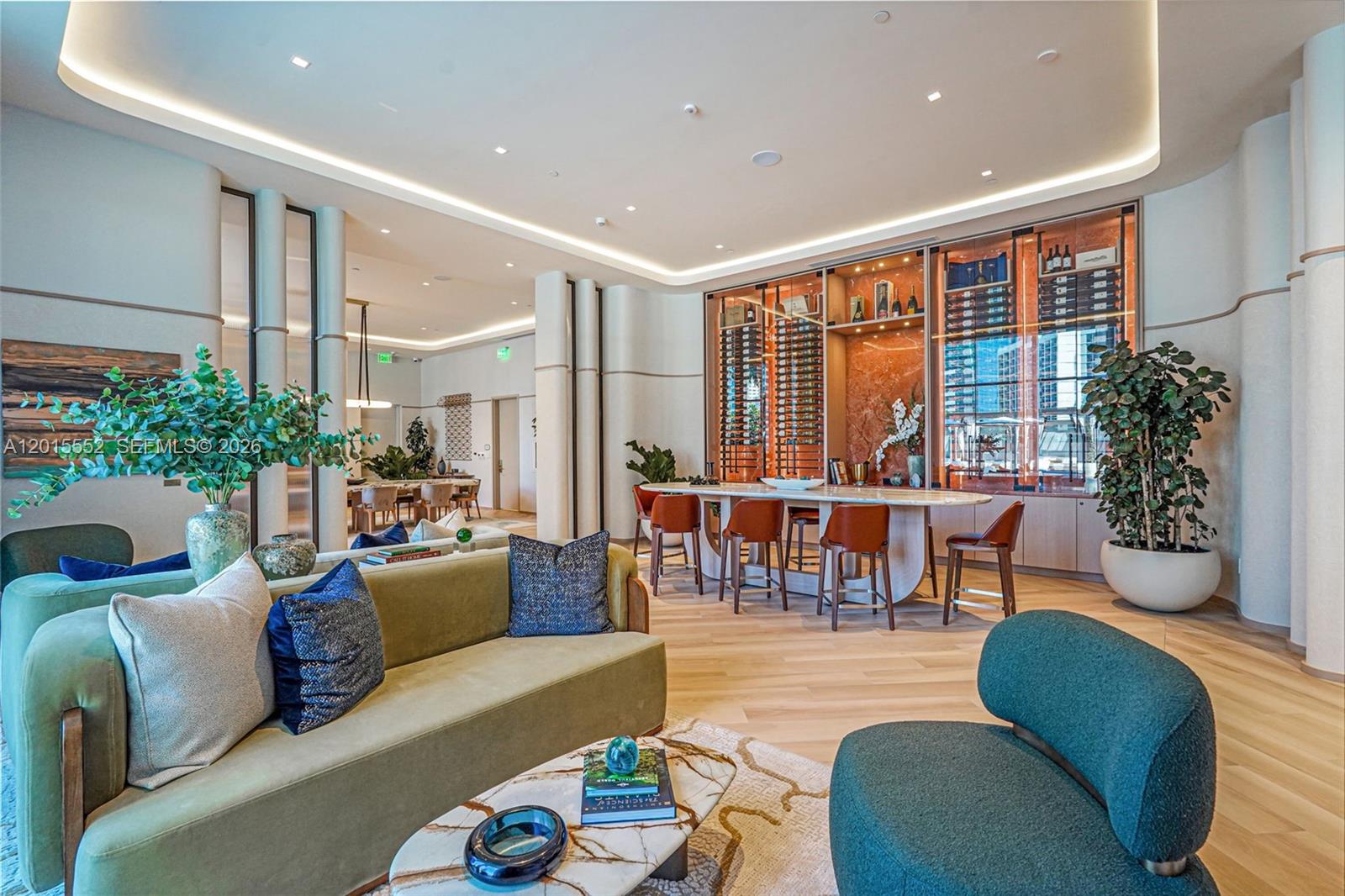 77 SE 5th St #1511 Miami, FL 33131