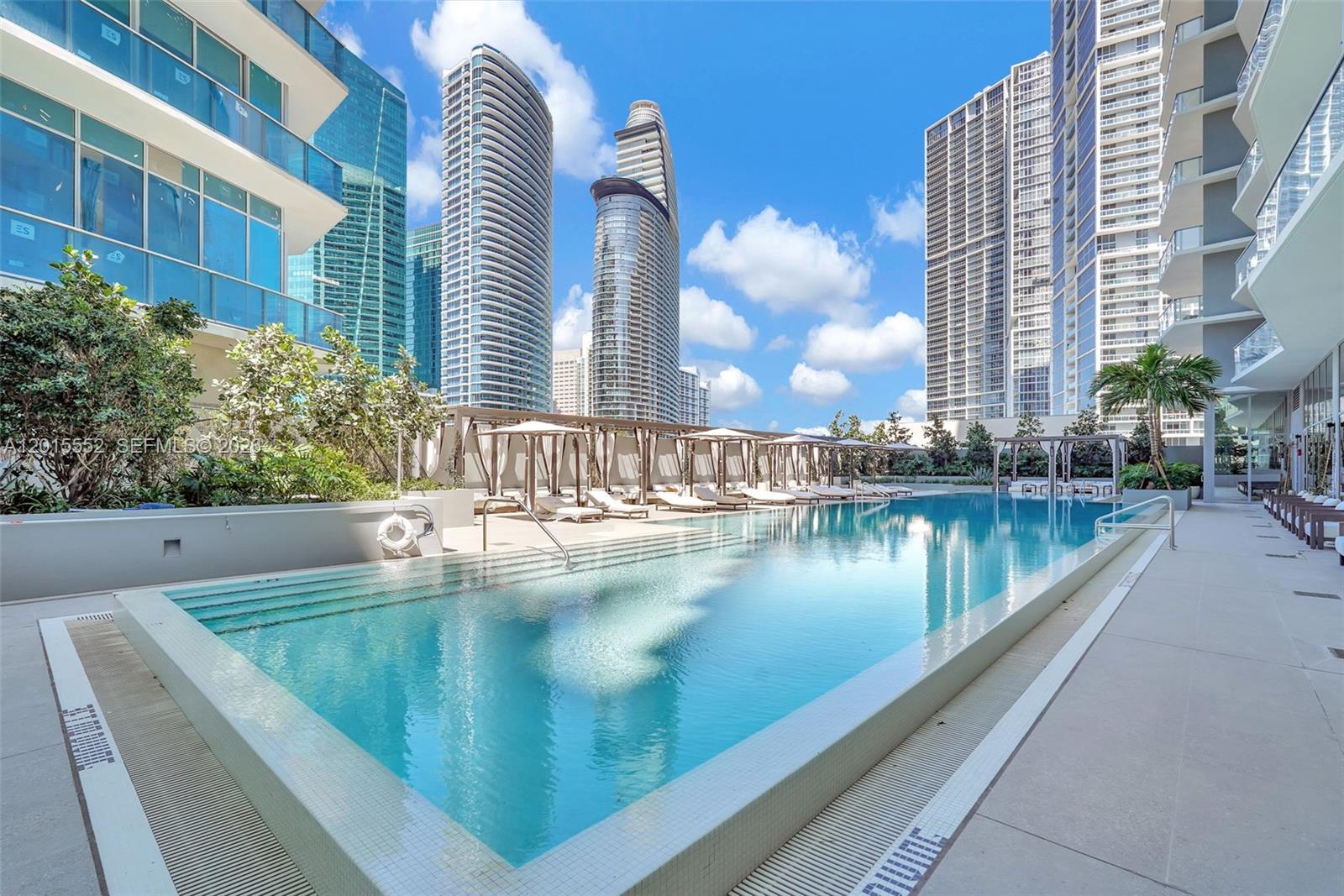 77 SE 5th St #1511 Miami, FL 33131