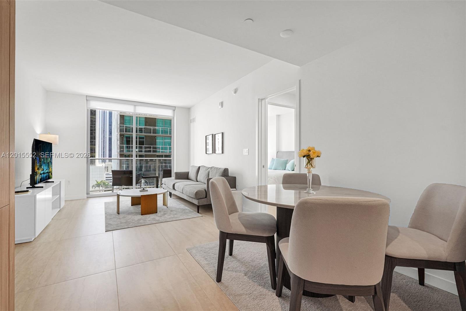 77 SE 5th St #1511 Miami, FL 33131