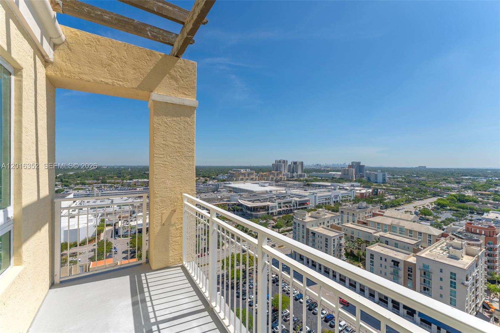 7350 SW 89th St #2202S Miami, FL 33156