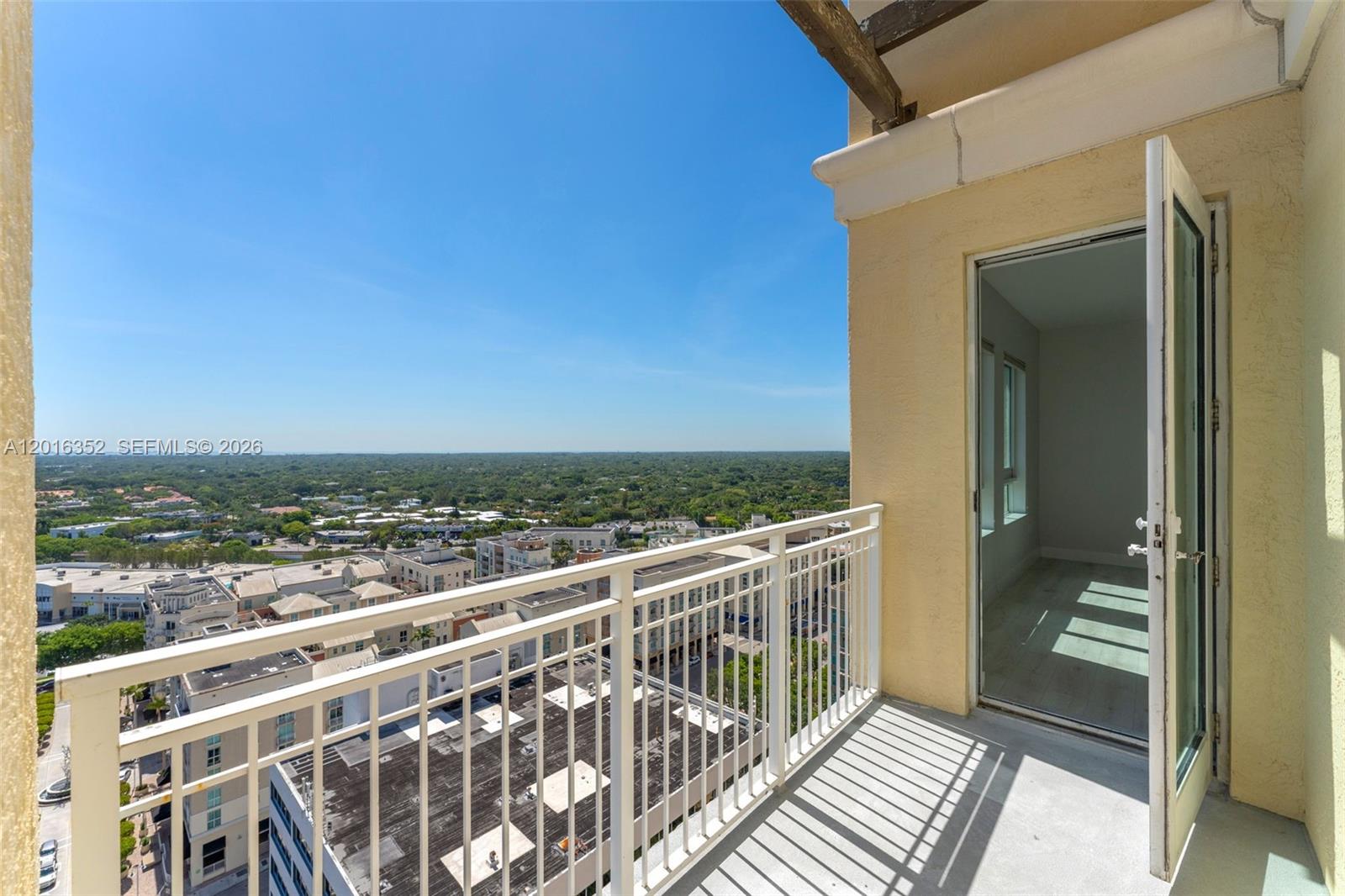 7350 SW 89th St #2202S Miami, FL 33156