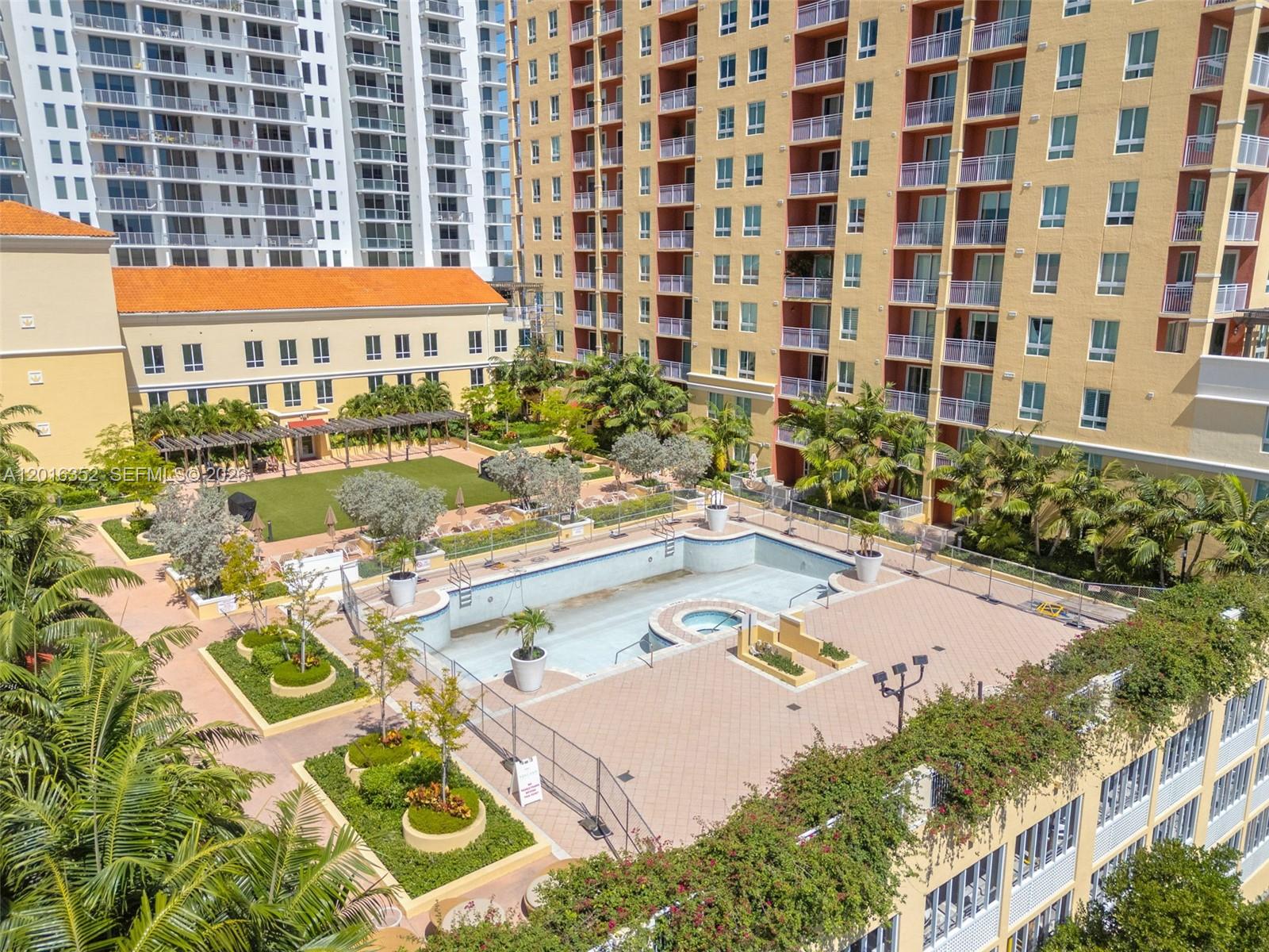 7350 SW 89th St #2202S Miami, FL 33156