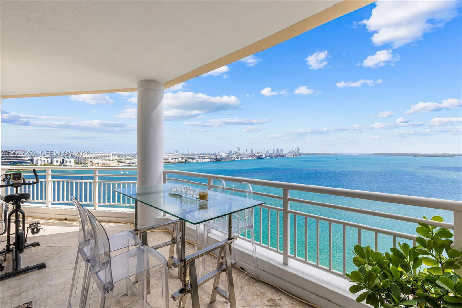 848 Brickell Key Dr #1601 Miami, FL 33131