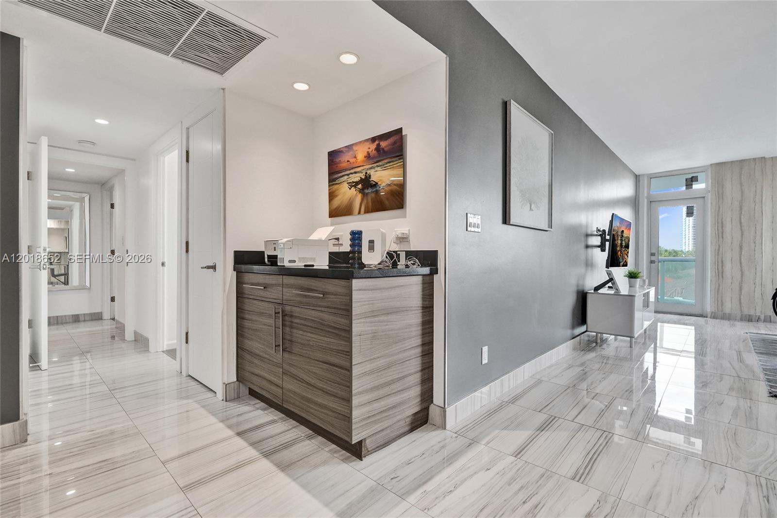 19370 Collins Ave #426 Sunny Isles Beach, FL 33160