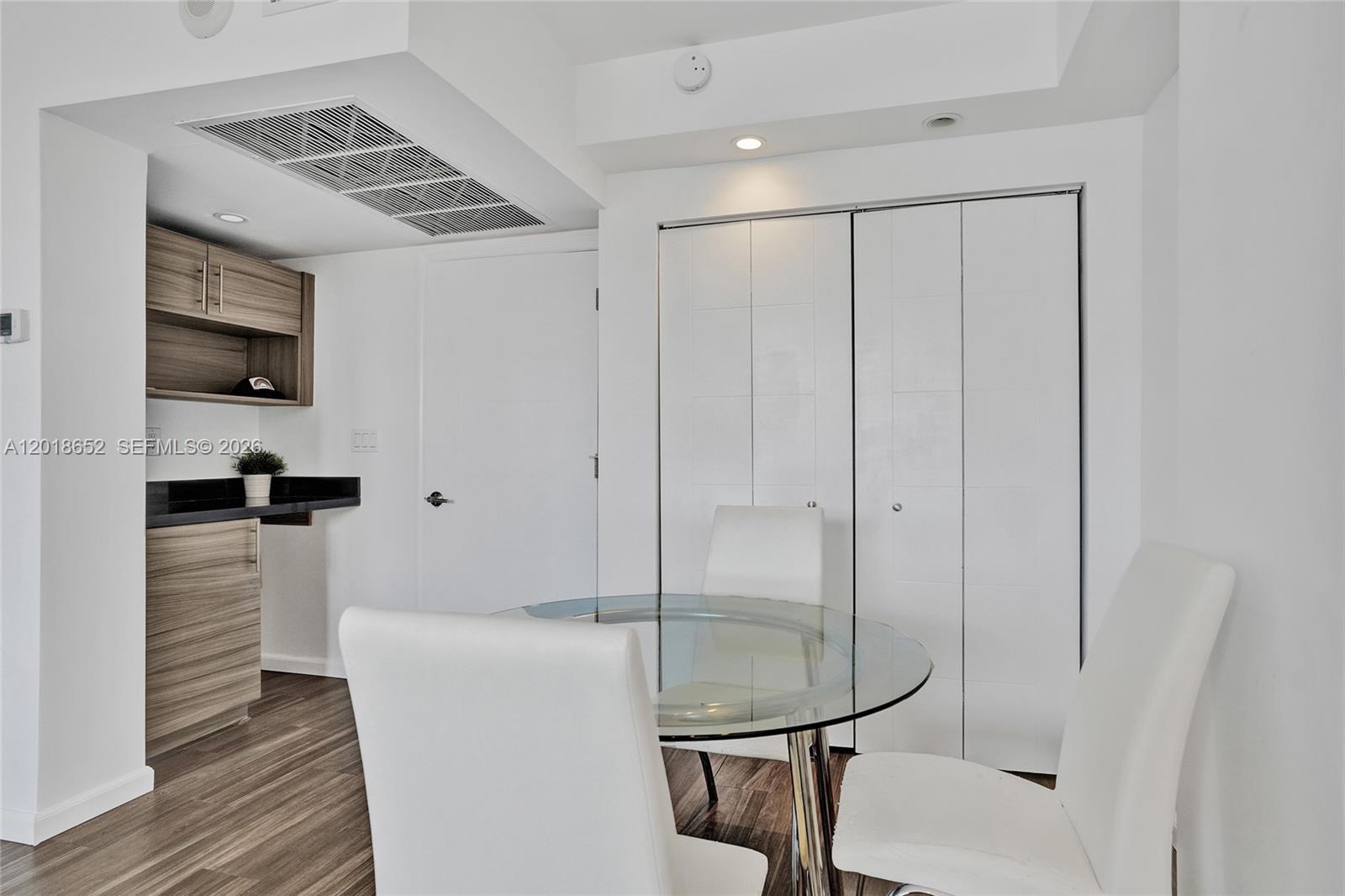 19370 Collins Ave #426 Sunny Isles Beach, FL 33160