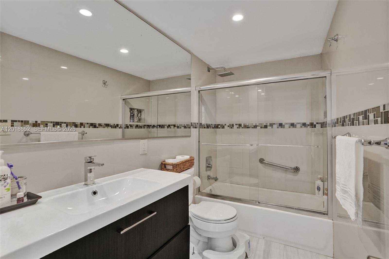 19370 Collins Ave #426 Sunny Isles Beach, FL 33160
