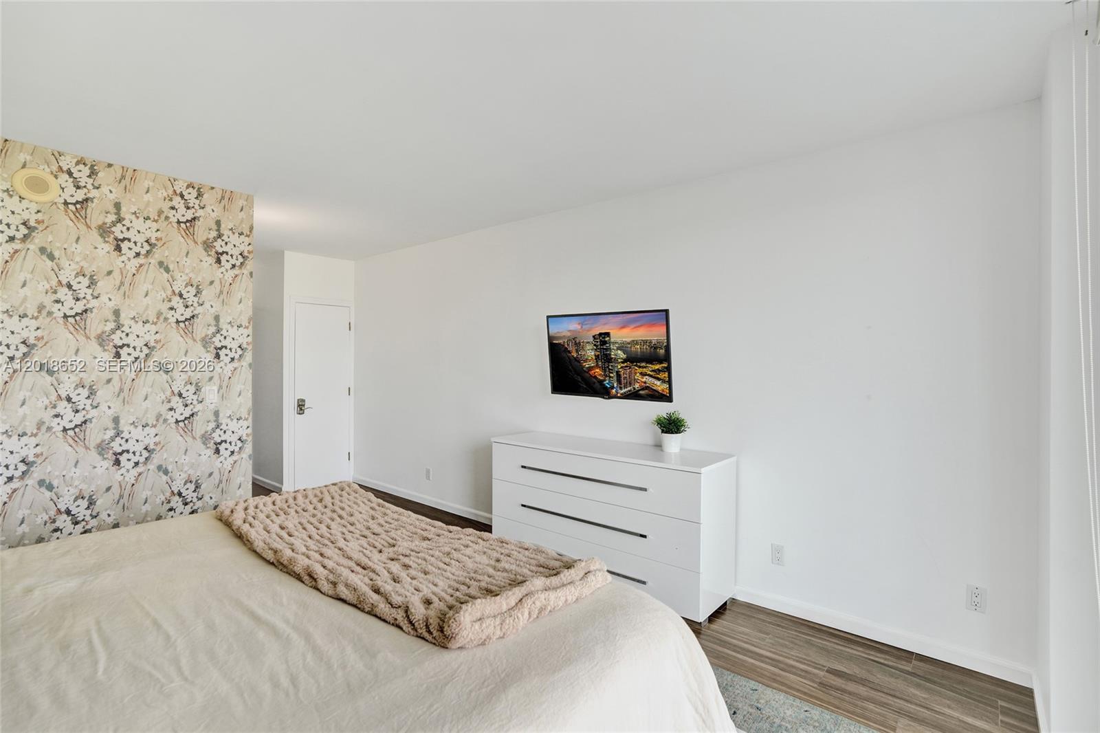 19370 Collins Ave #426 Sunny Isles Beach, FL 33160