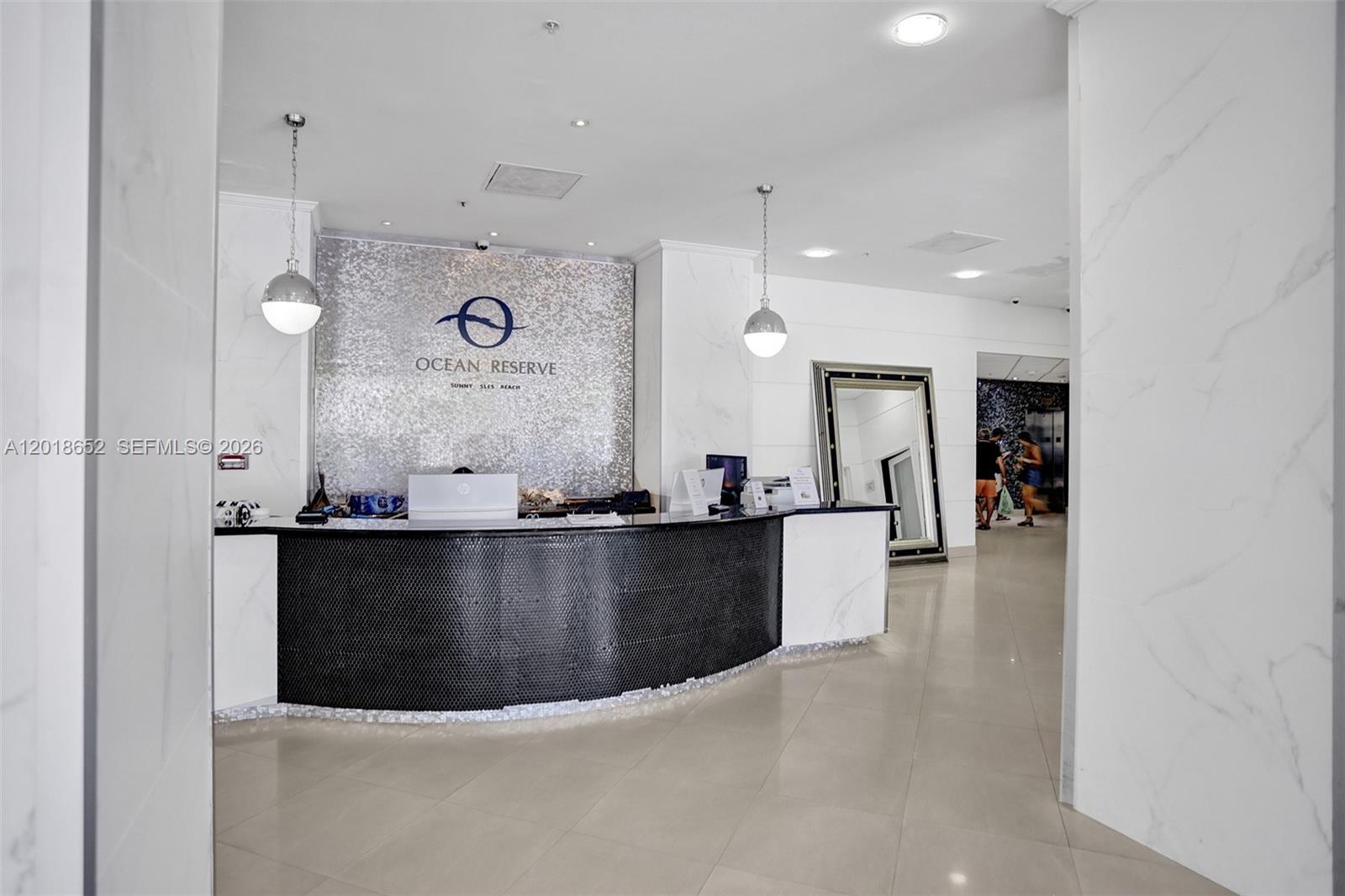 19370 Collins Ave #426 Sunny Isles Beach, FL 33160