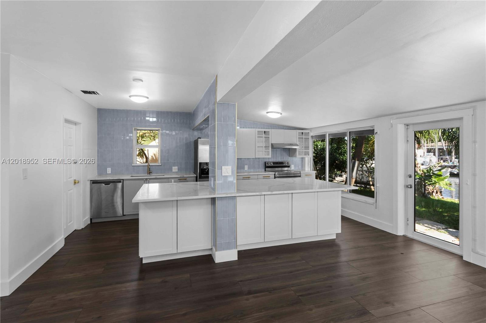 917 Mandarin Isle Fort Lauderdale, FL 33315