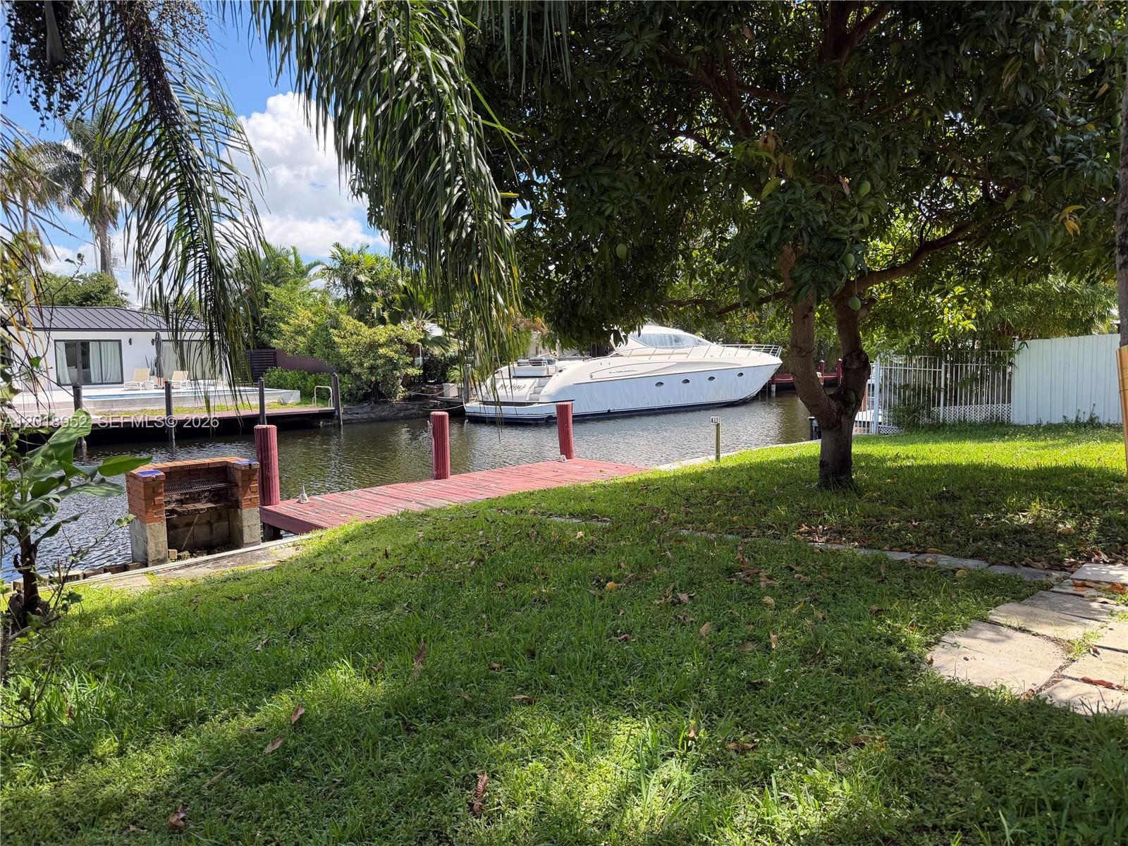 917 Mandarin Isle Fort Lauderdale, FL 33315