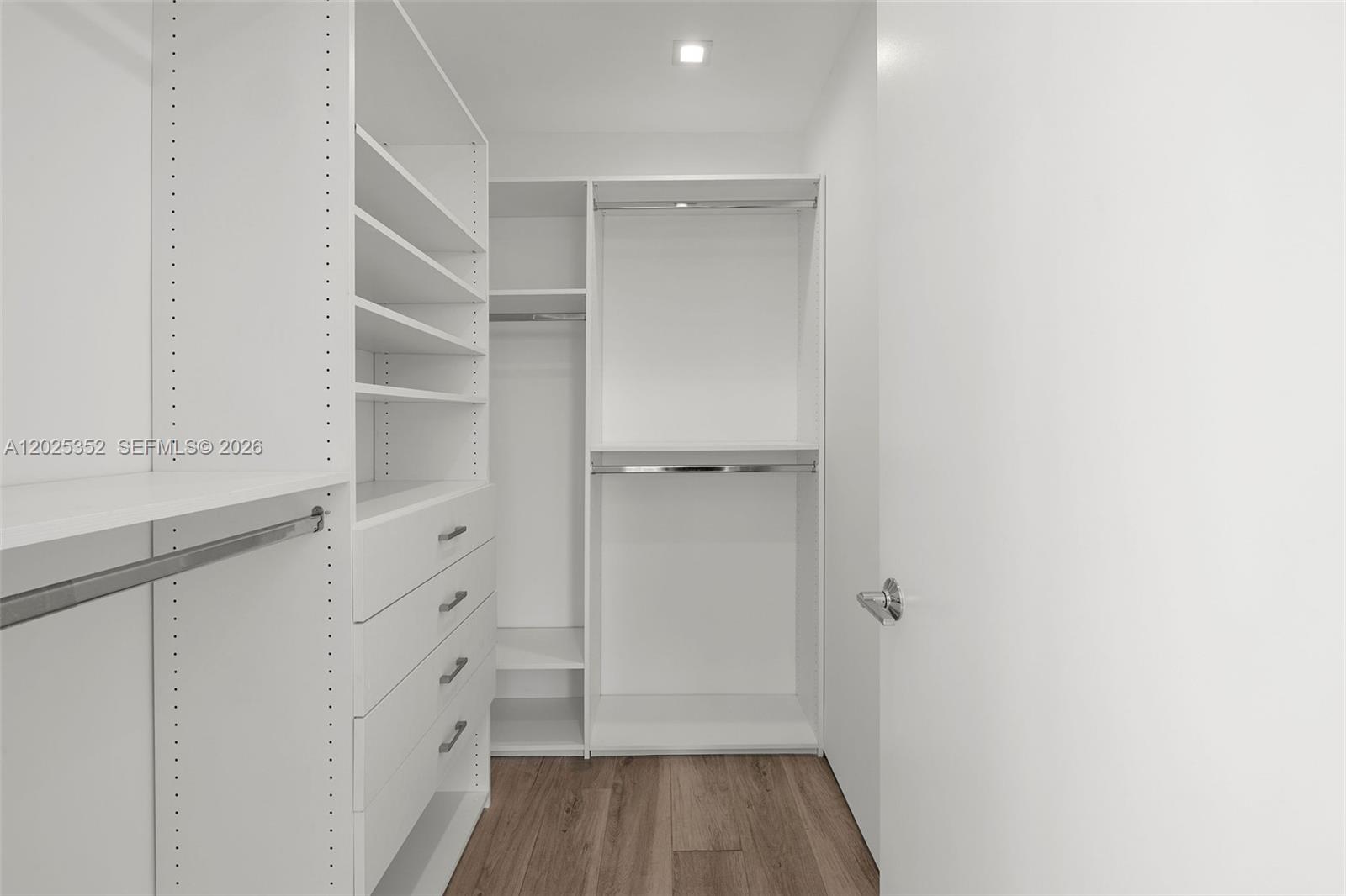 1525 Bay Rd Miami Beach, FL 33139