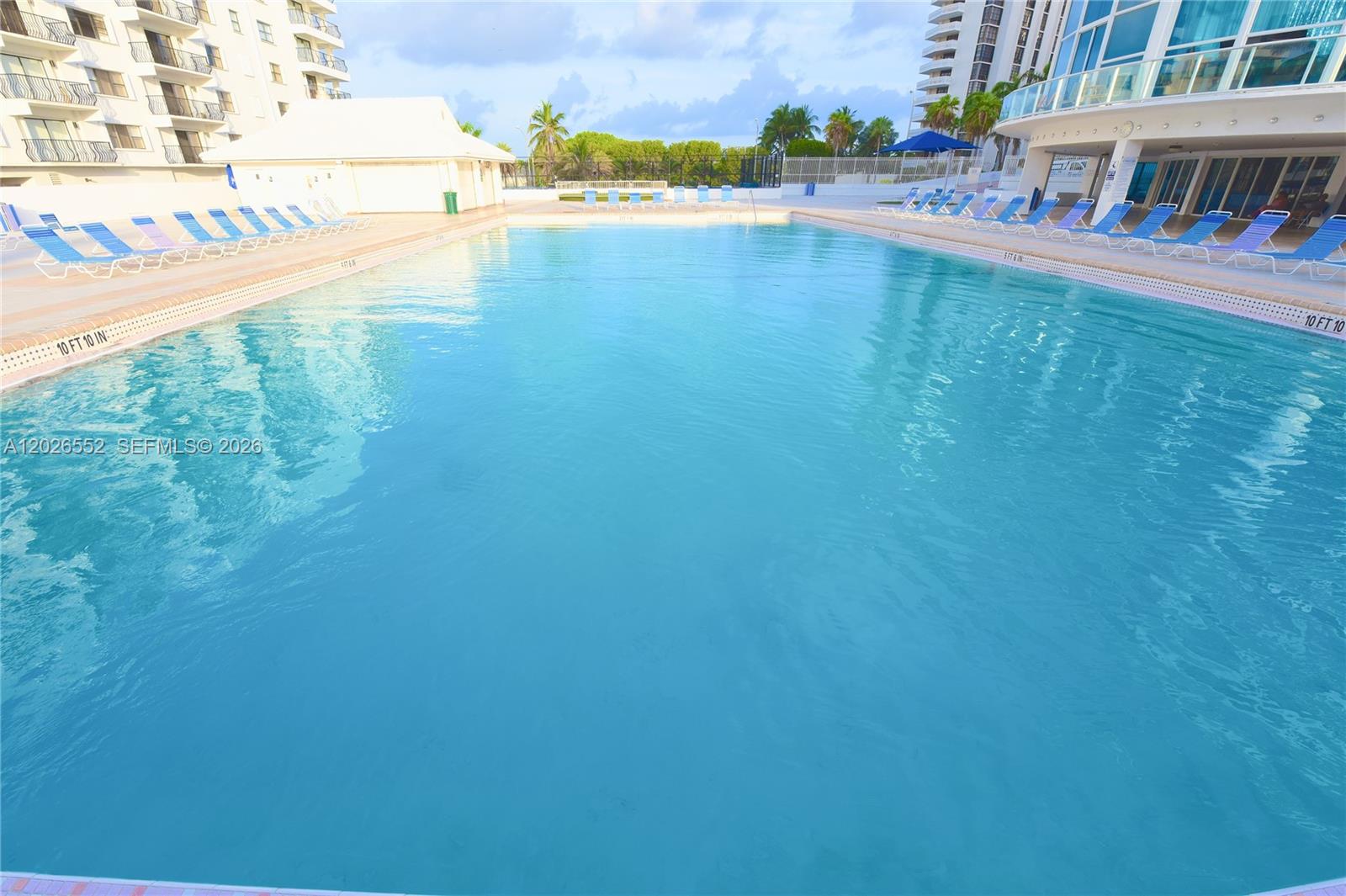 5445 Collins Ave #P2 Miami Beach, FL 33140